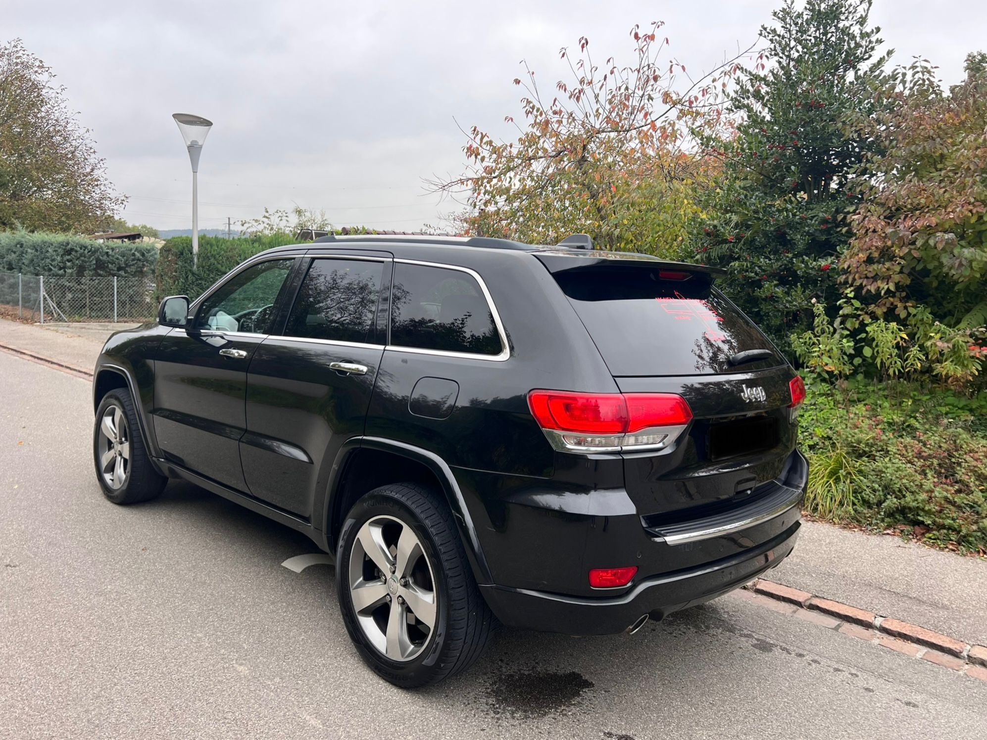 
								Jeep Grand Cherokee 3.0 CRD full									