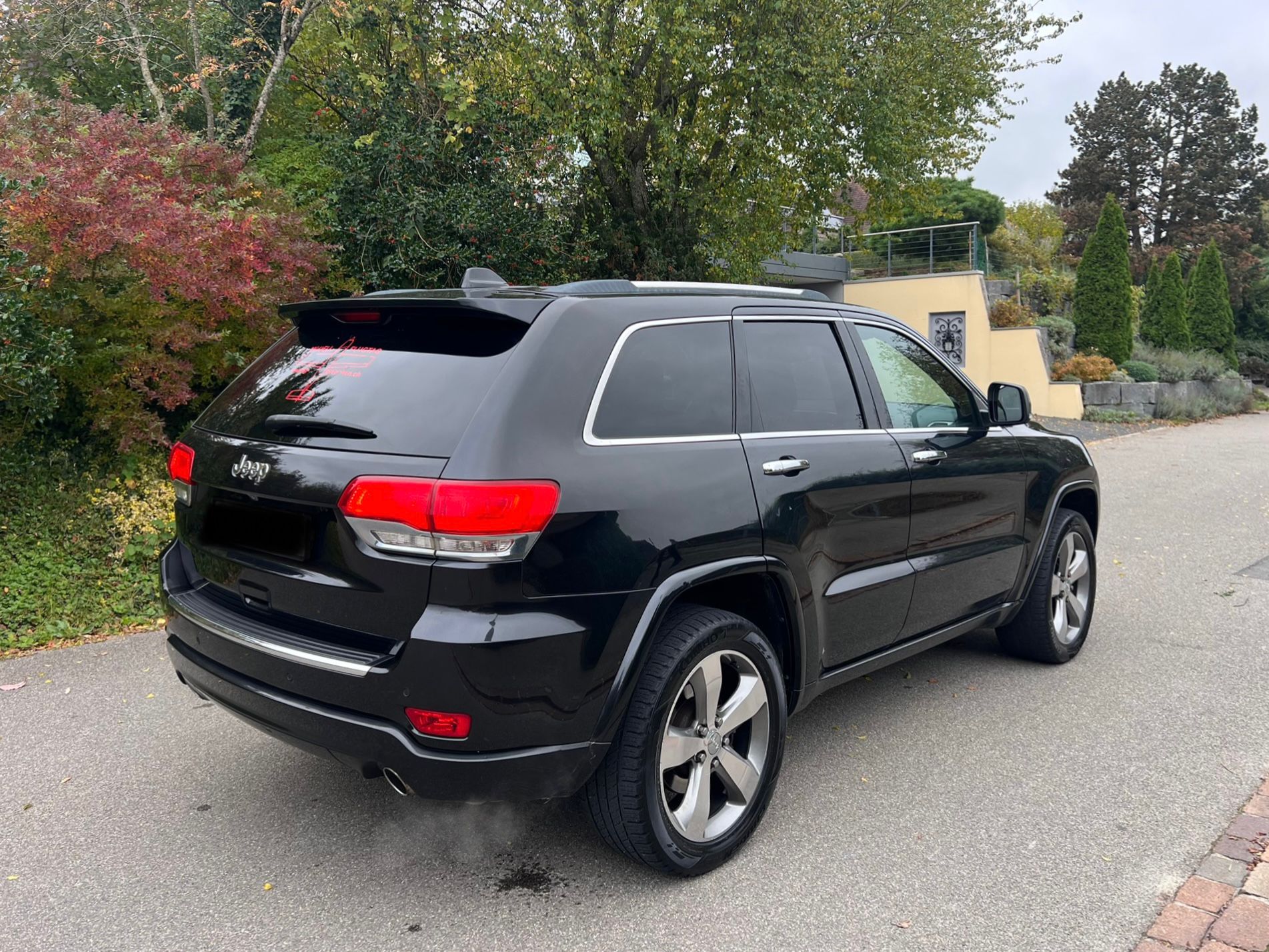 
								Jeep Grand Cherokee 3.0 CRD full									