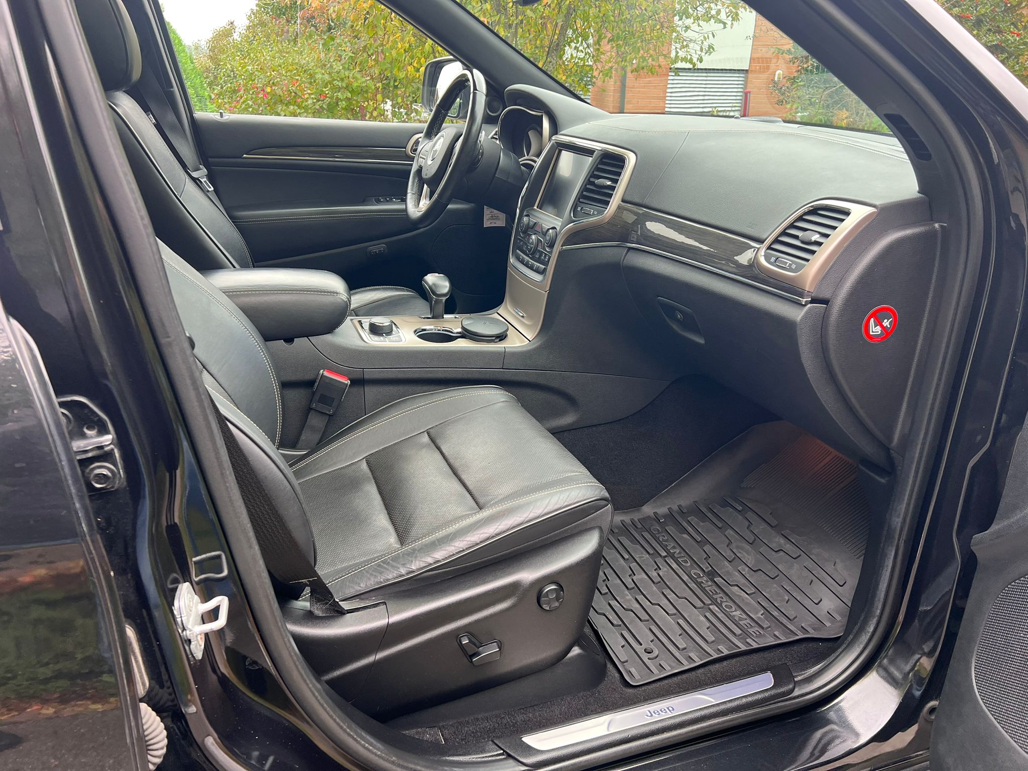 
								Jeep Grand Cherokee 3.0 CRD full									