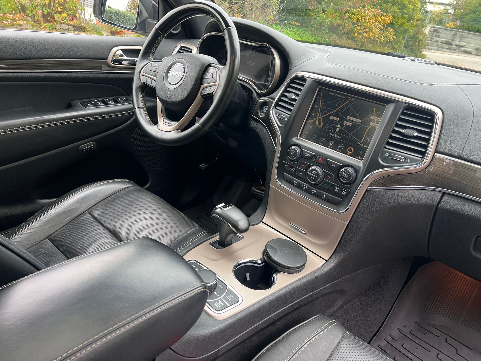 
								Jeep Grand Cherokee 3.0 CRD full									