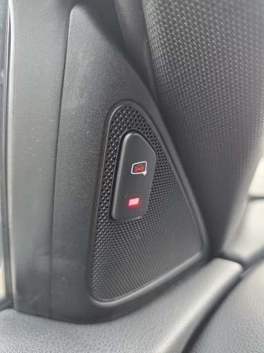 
								Audi Q3 2.0 TDI quattro S-line full									