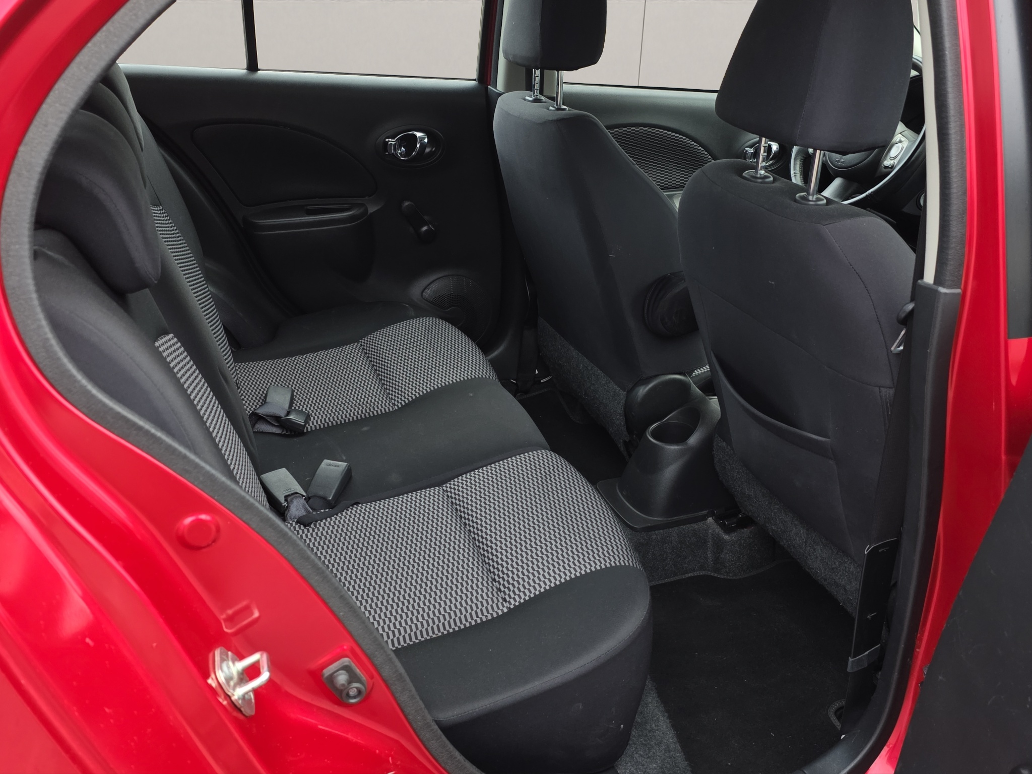 
								Nissan Micra 1.2 Automat full									