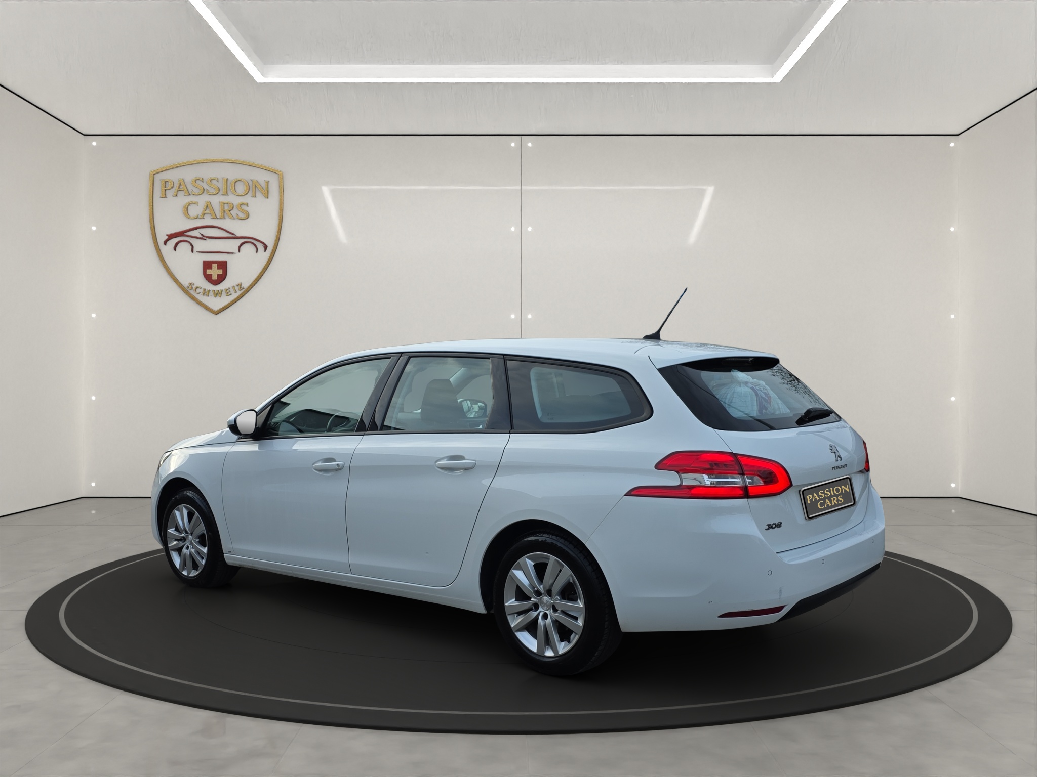 
								Peugeot 308 1.5 HDi full									