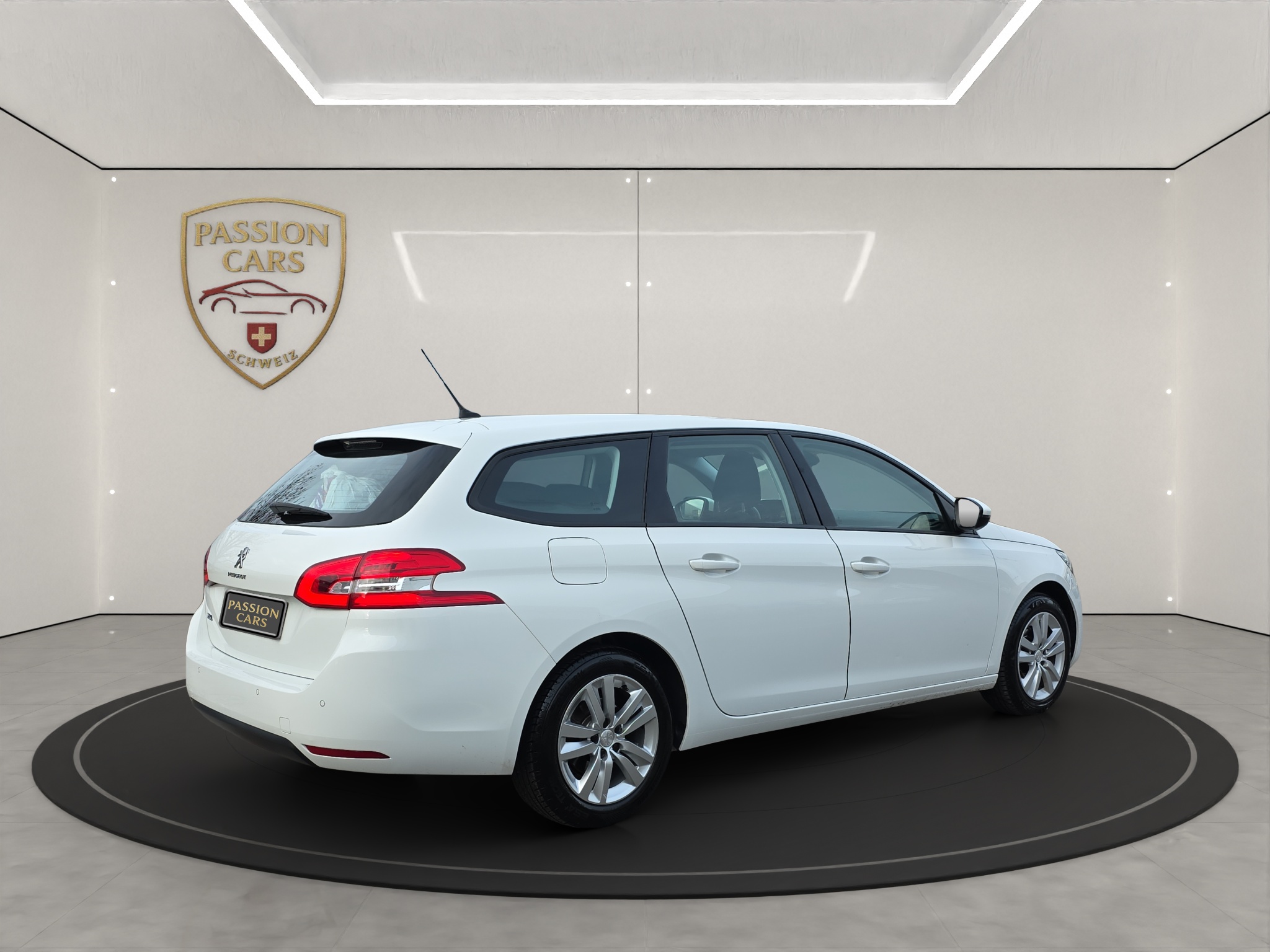 
								Peugeot 308 1.5 HDi full									