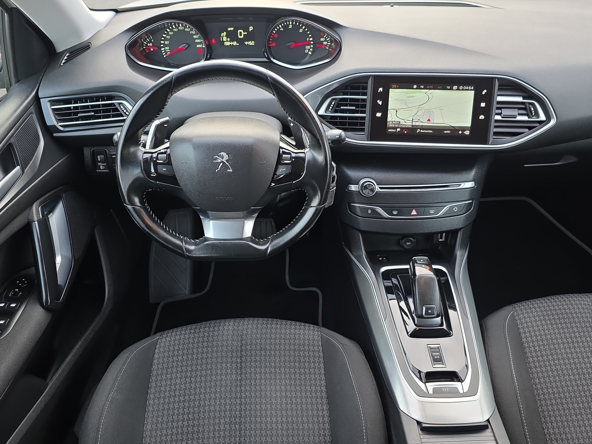 
								Peugeot 308 1.5 HDi full									