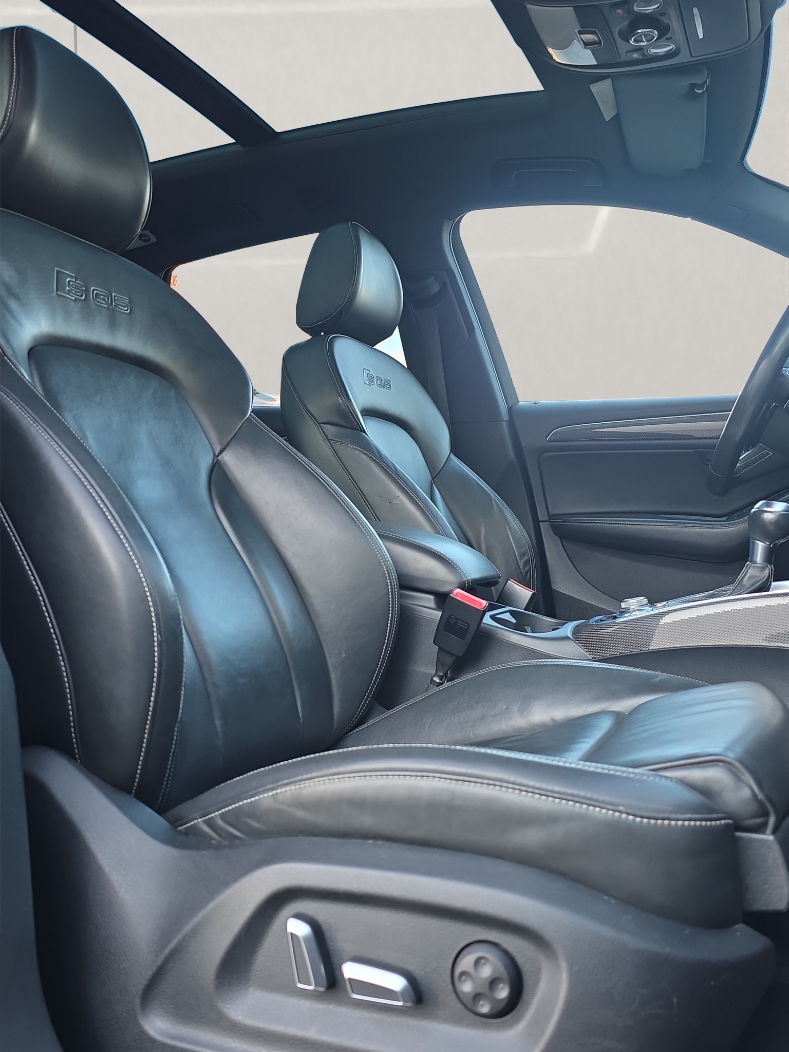 
								Audi SQ5 TDI 3.0 quattro full									