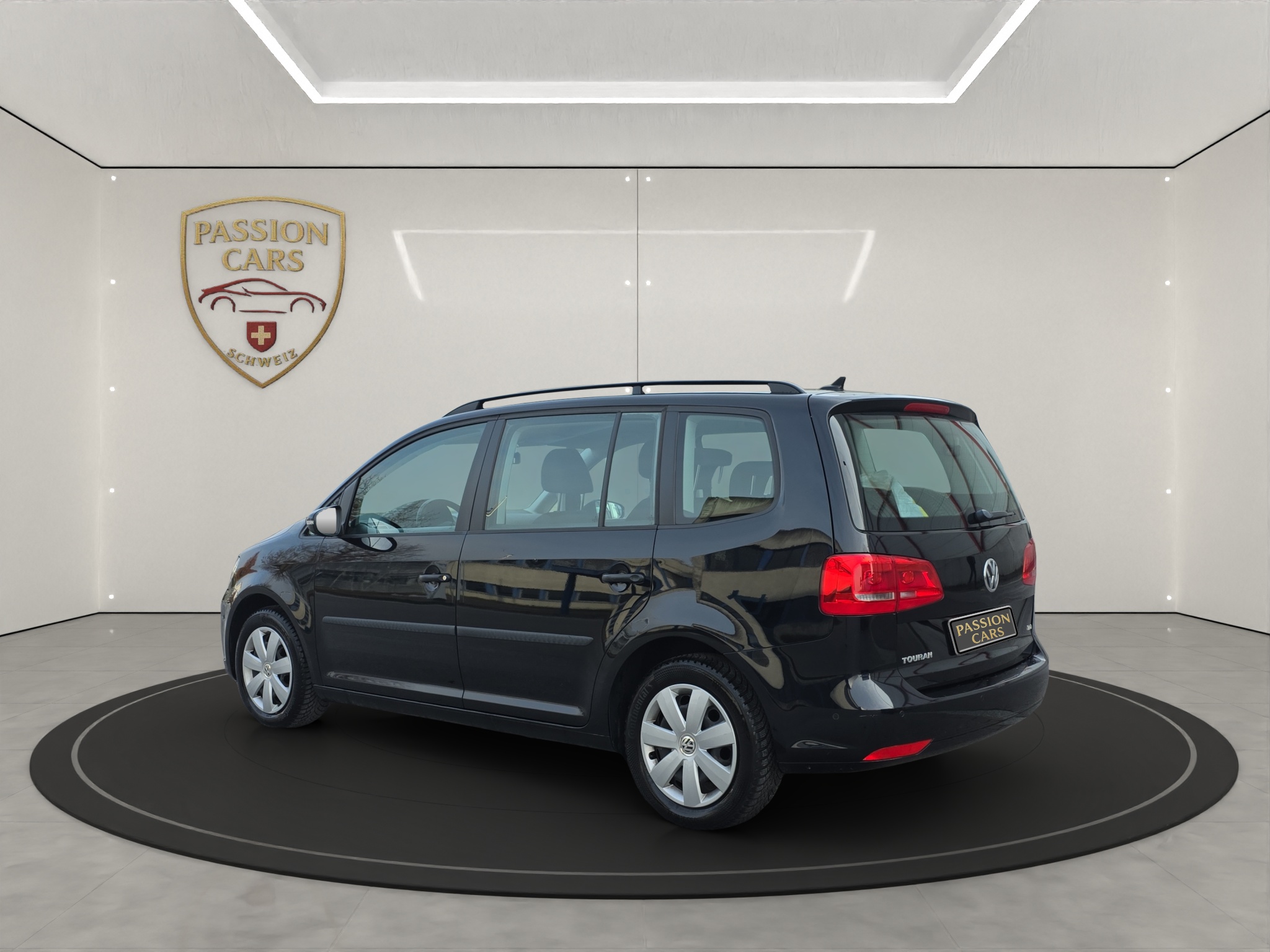 
								VW Touran 1.6 TDI full									