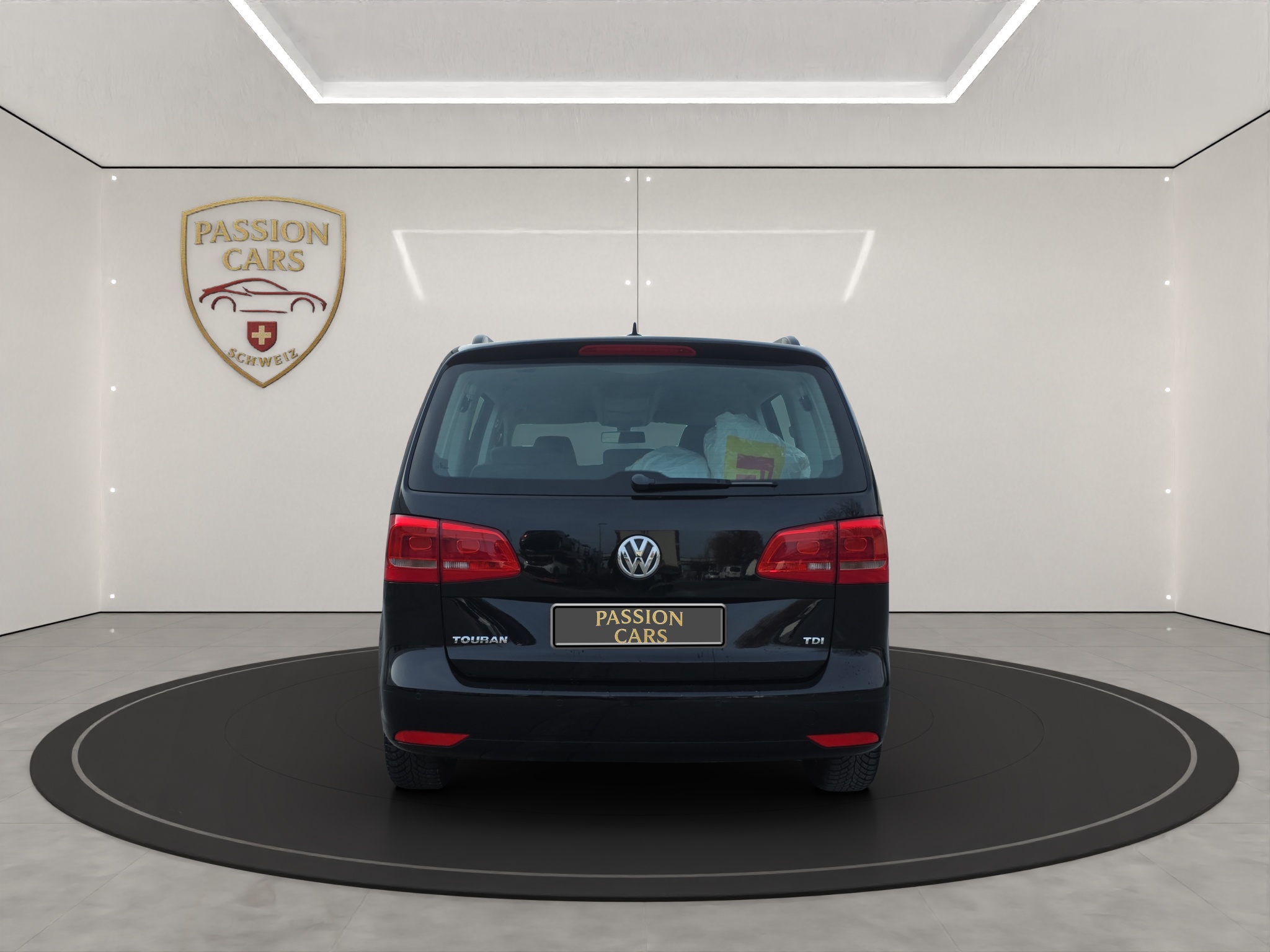 
								VW Touran 1.6 TDI full									