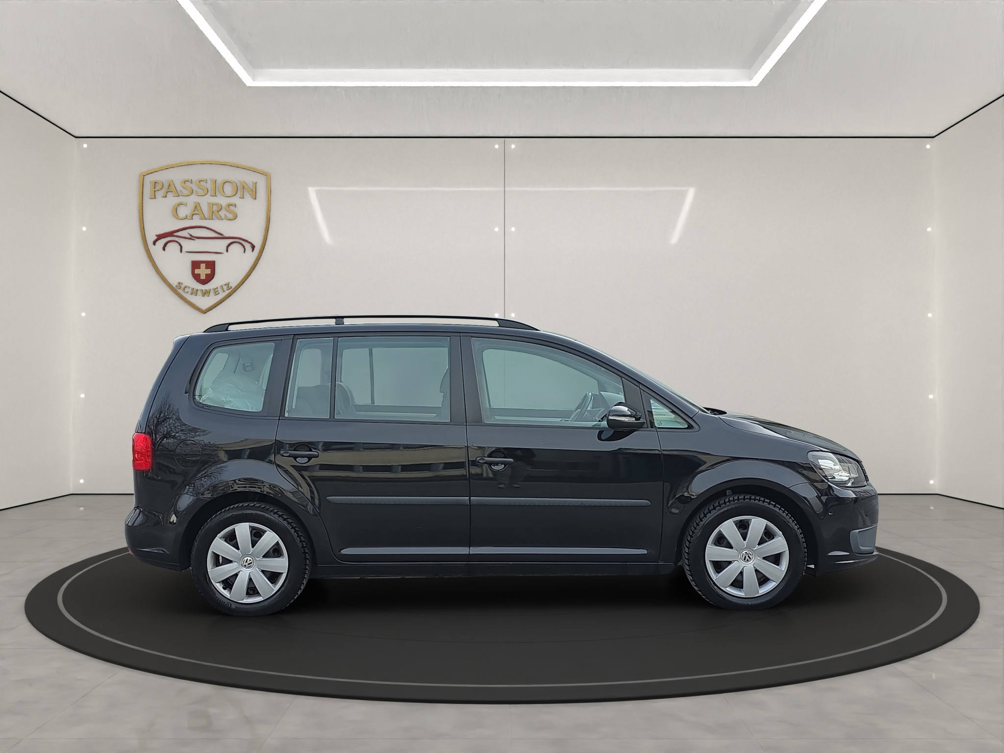 
								VW Touran 1.6 TDI full									