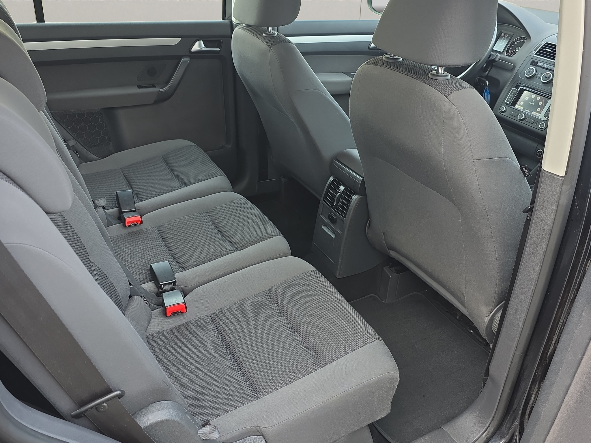 
								VW Touran 1.6 TDI full									