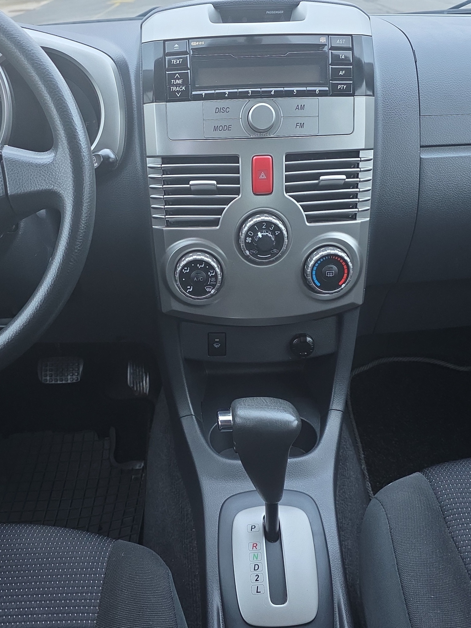 
								Daihatsu Trios 1.5 Automat full									