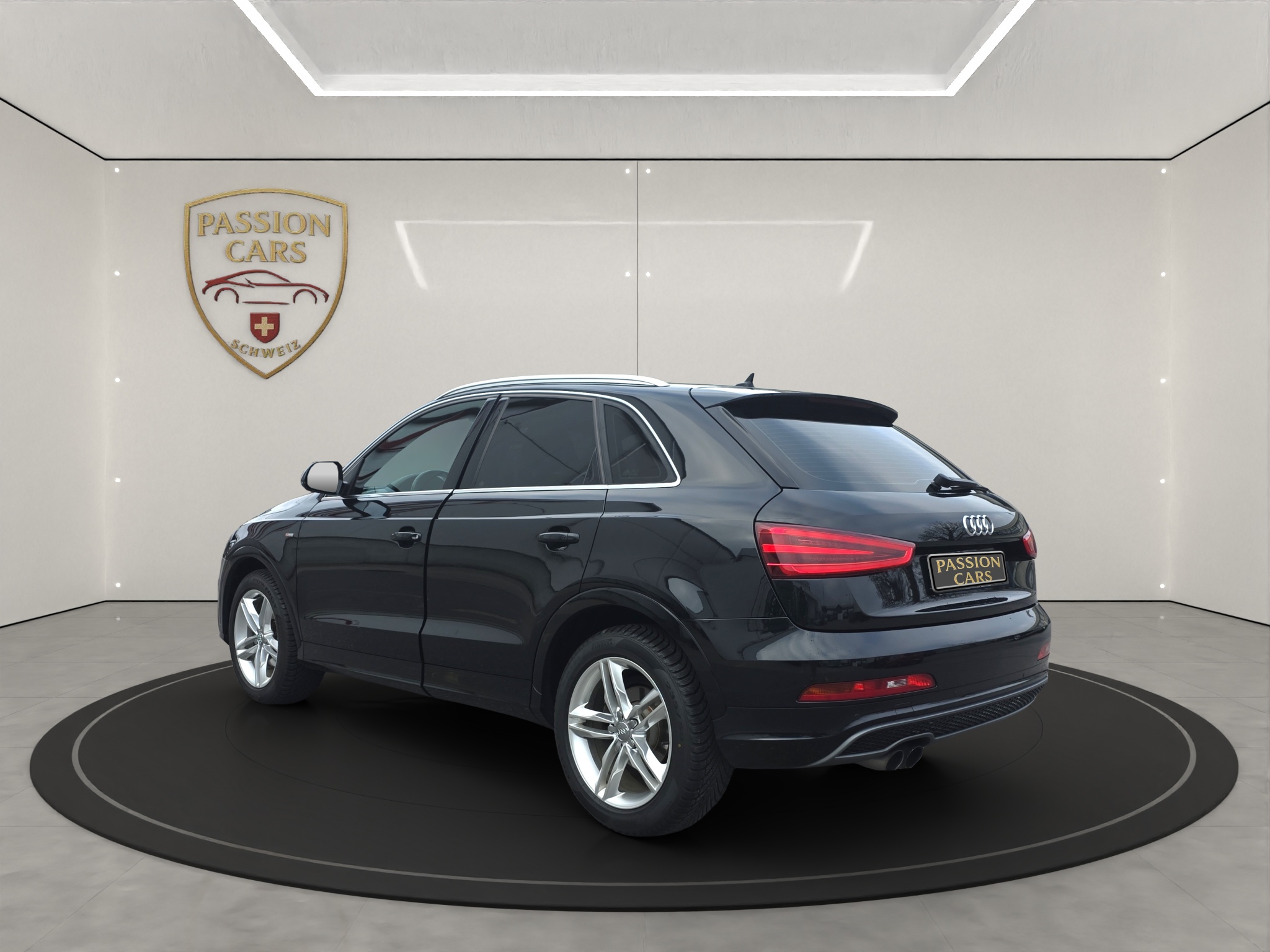 
								Audi Q3 2.0 TDI quattro S-line full									