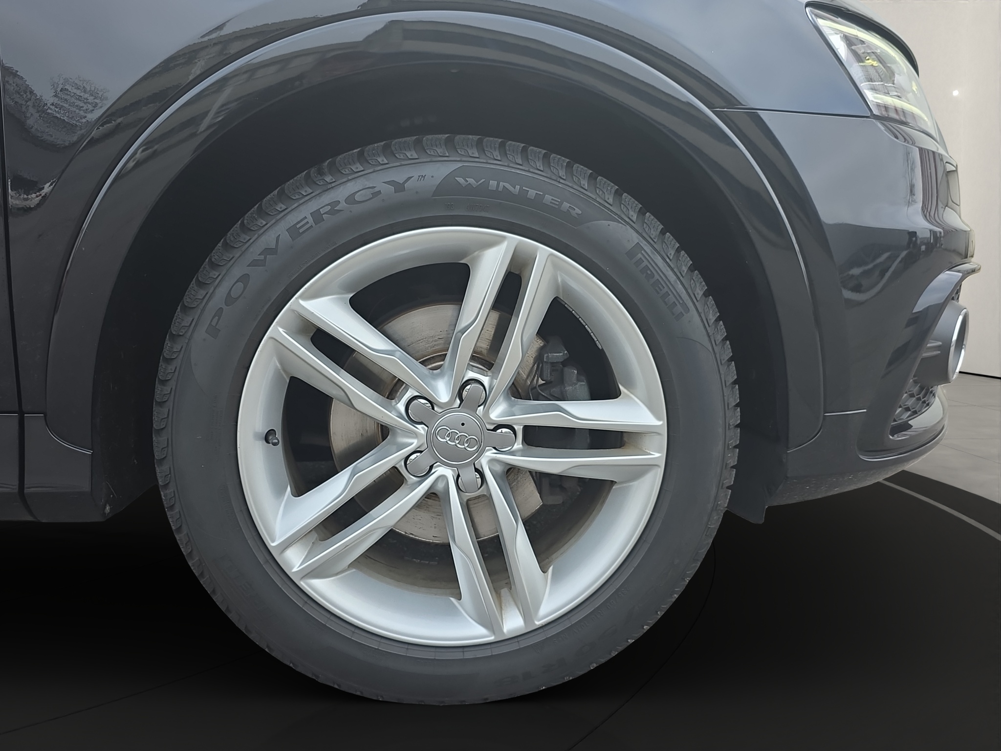 
								Audi Q3 2.0 TDI quattro S-line full									