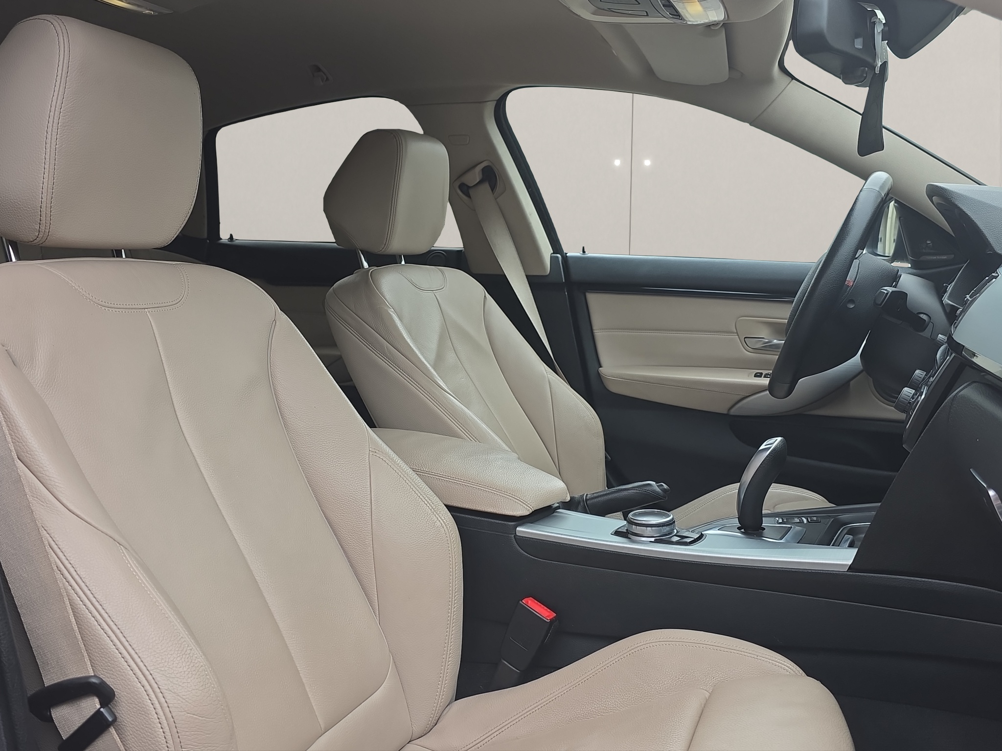 
								BMW 420d Gran Coupé full									