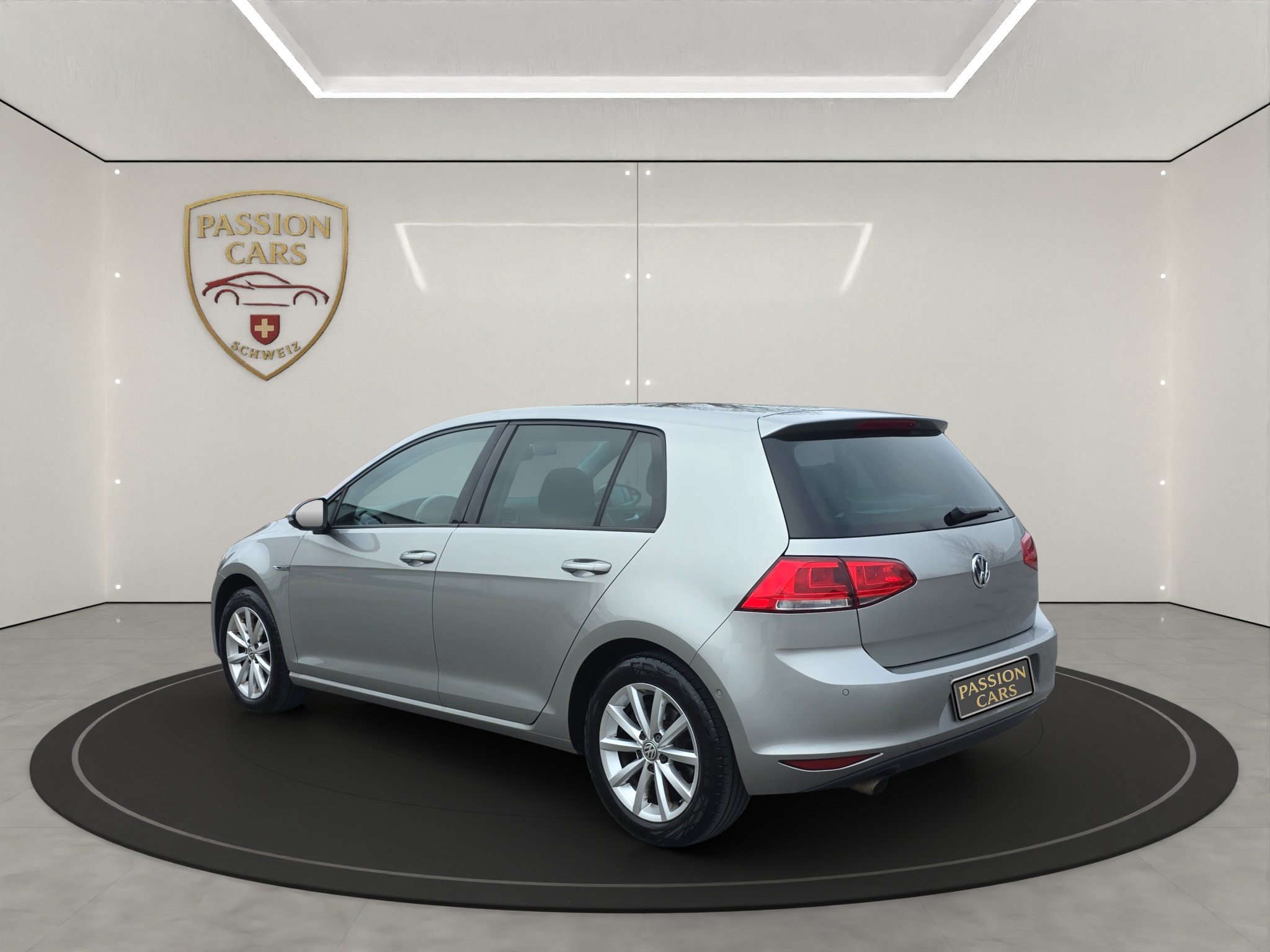 
								VW Golf 1.6 TDI full									