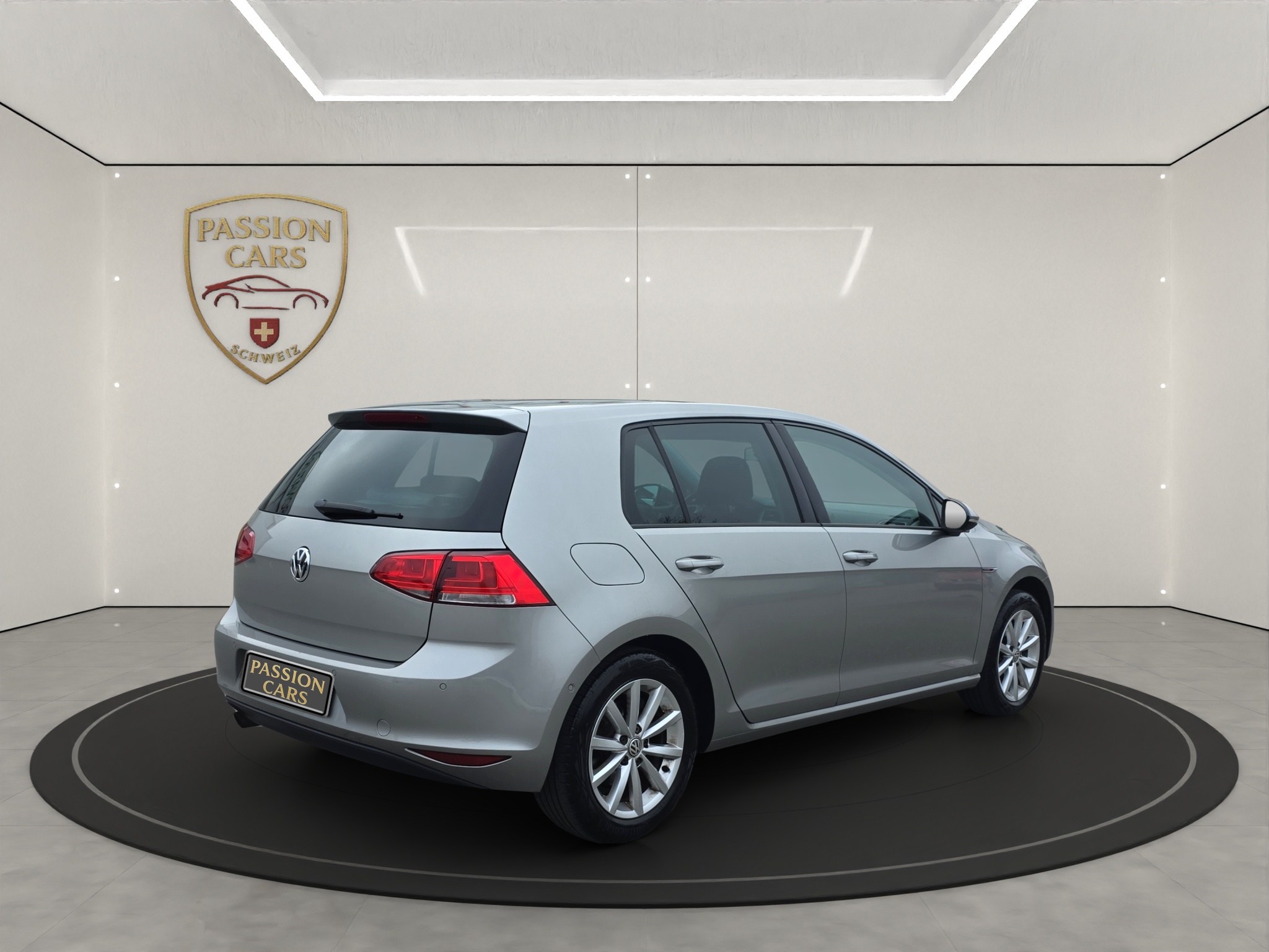 
								VW Golf 1.6 TDI full									