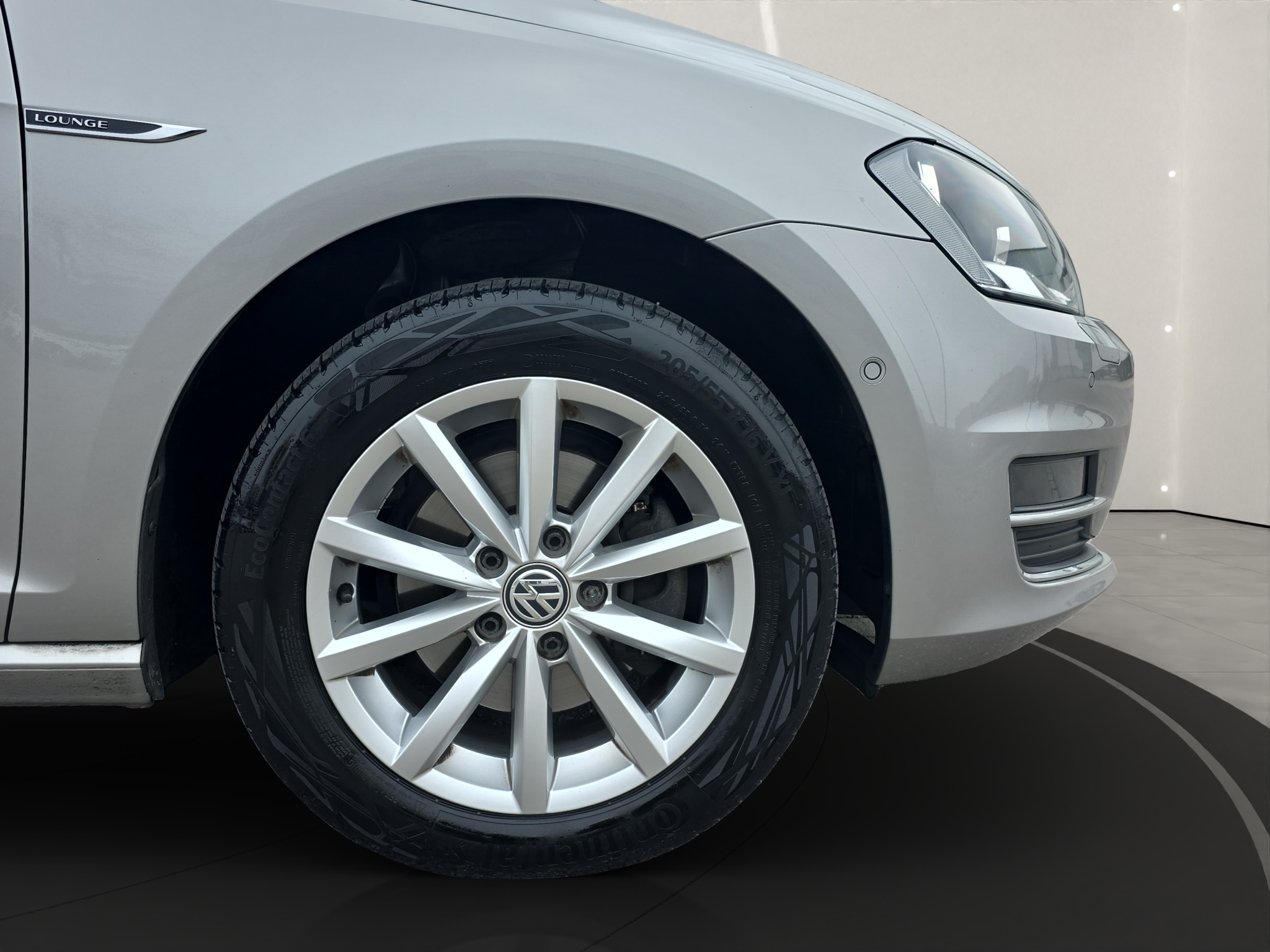 
								VW Golf 1.6 TDI full									