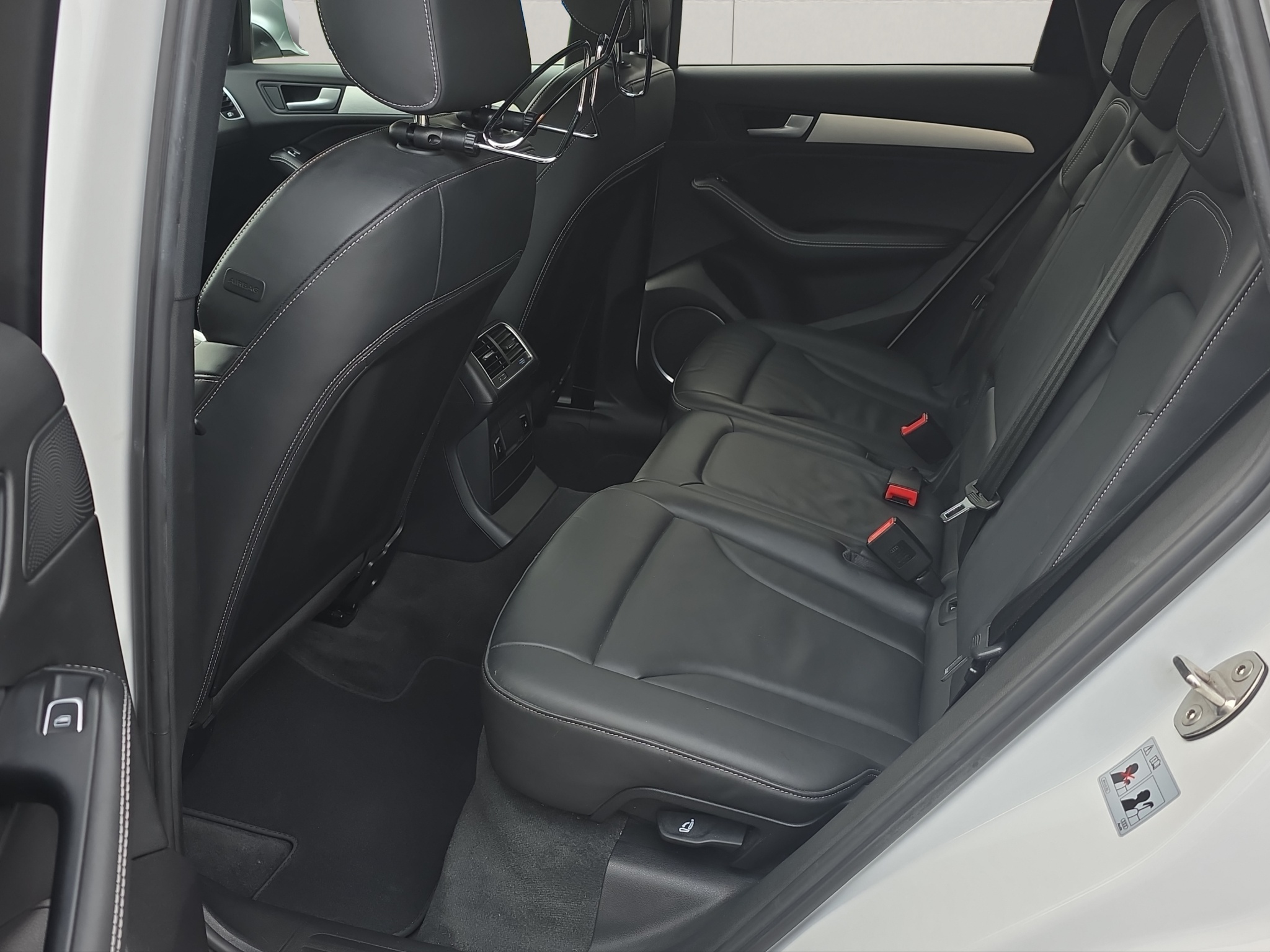 
								Audi SQ5 3.0 TDI quattro full									