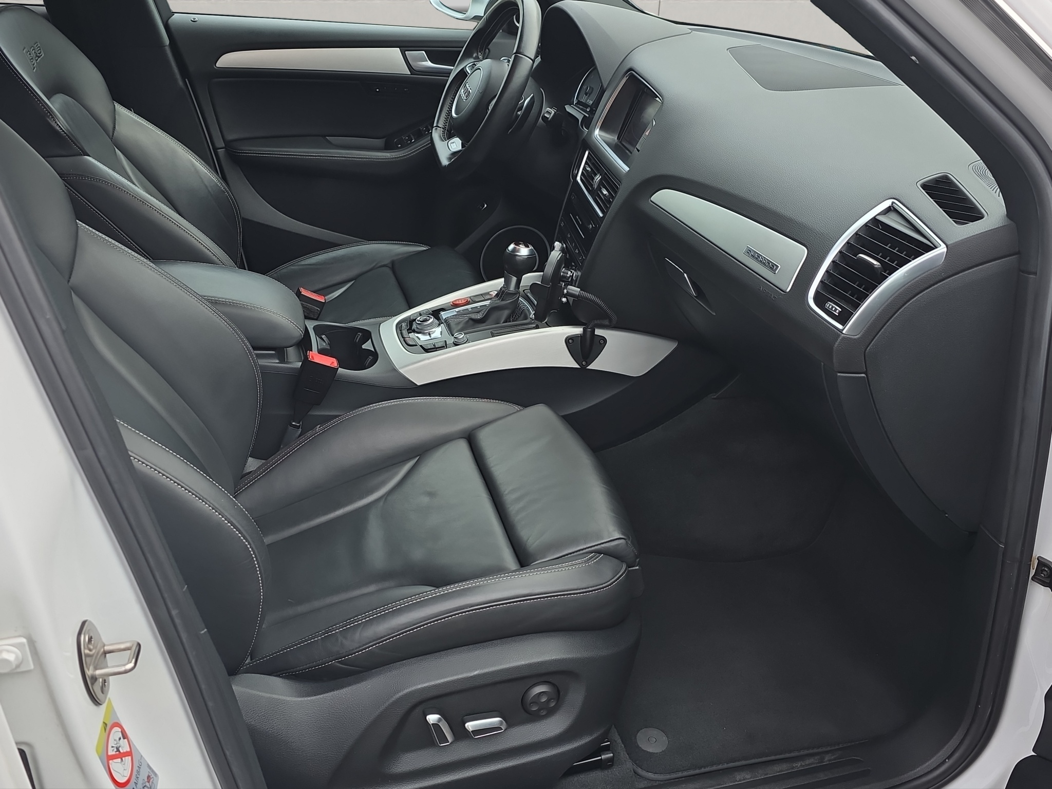 
								Audi SQ5 3.0 TDI quattro full									