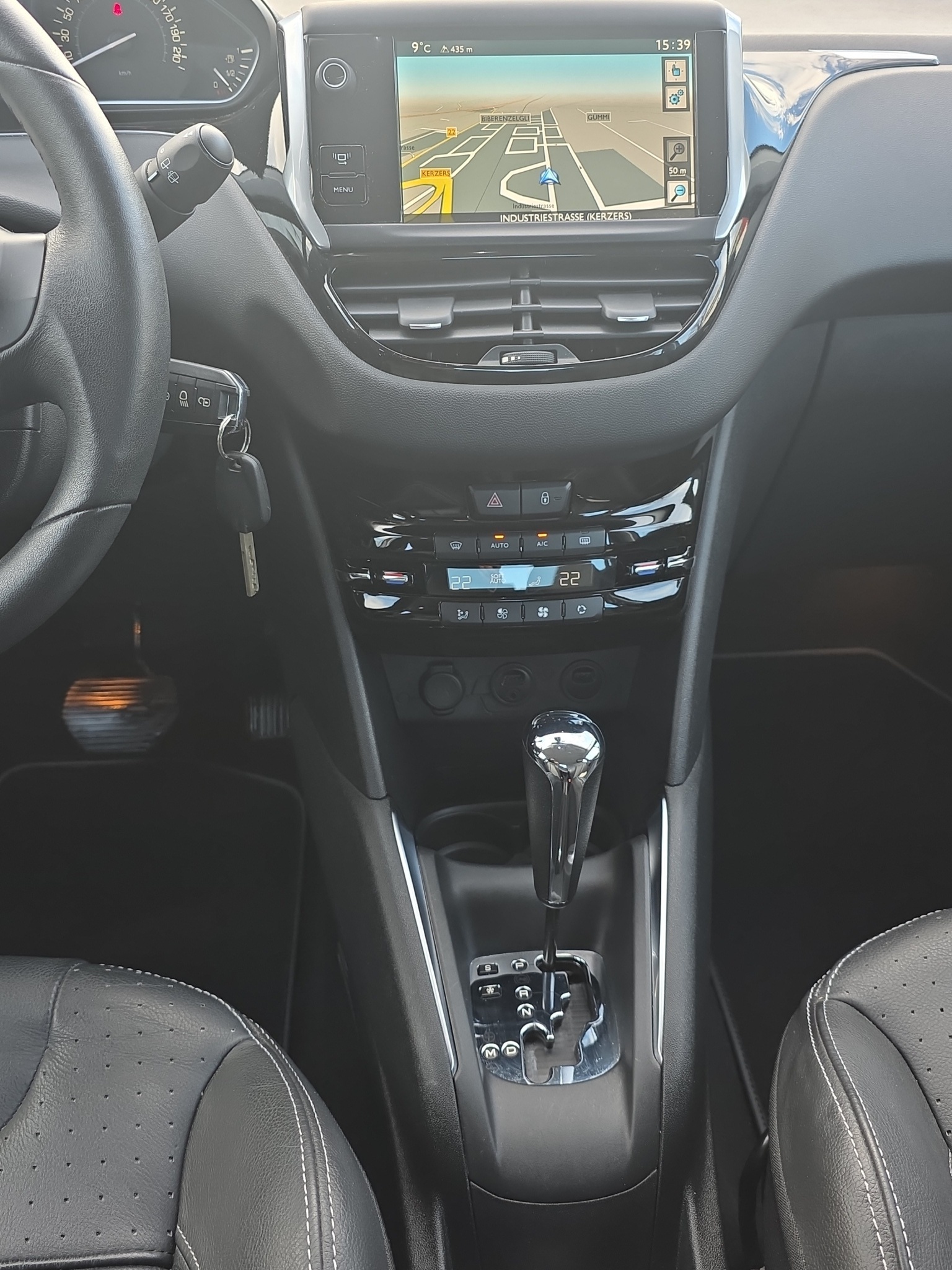 
								PEUGEOT 208 1.6 VTI Allure Automatik full									