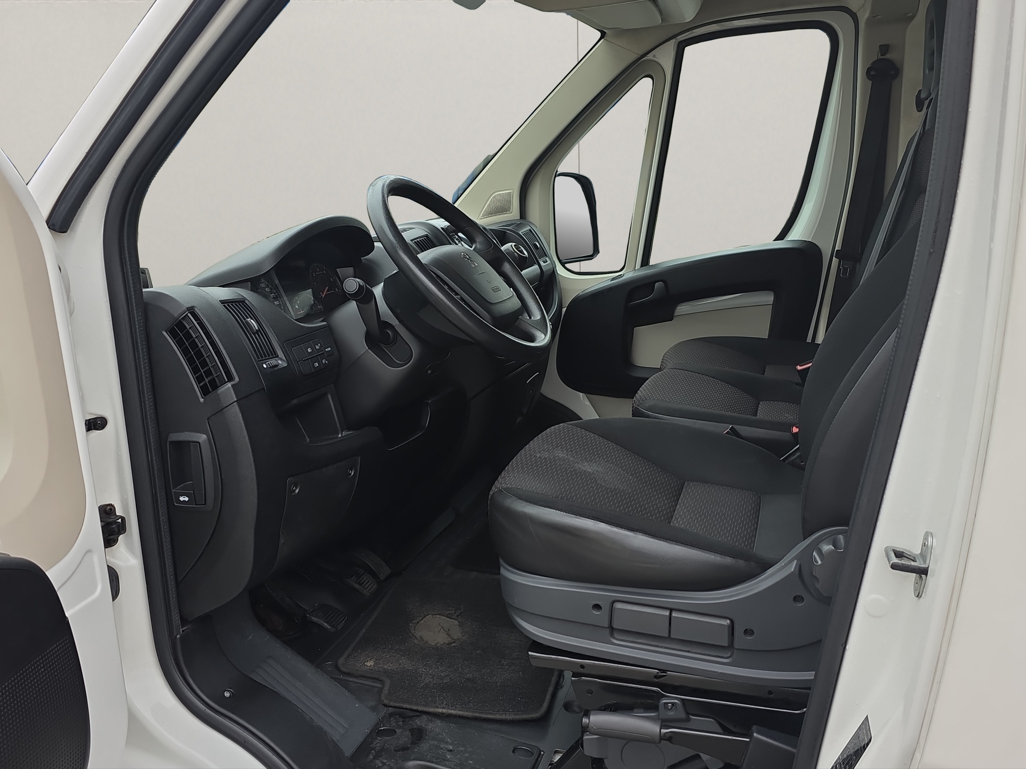 
								PEUGEOT Boxer 2.0 HDI 335 Active L3H2 Kühlwagen full									