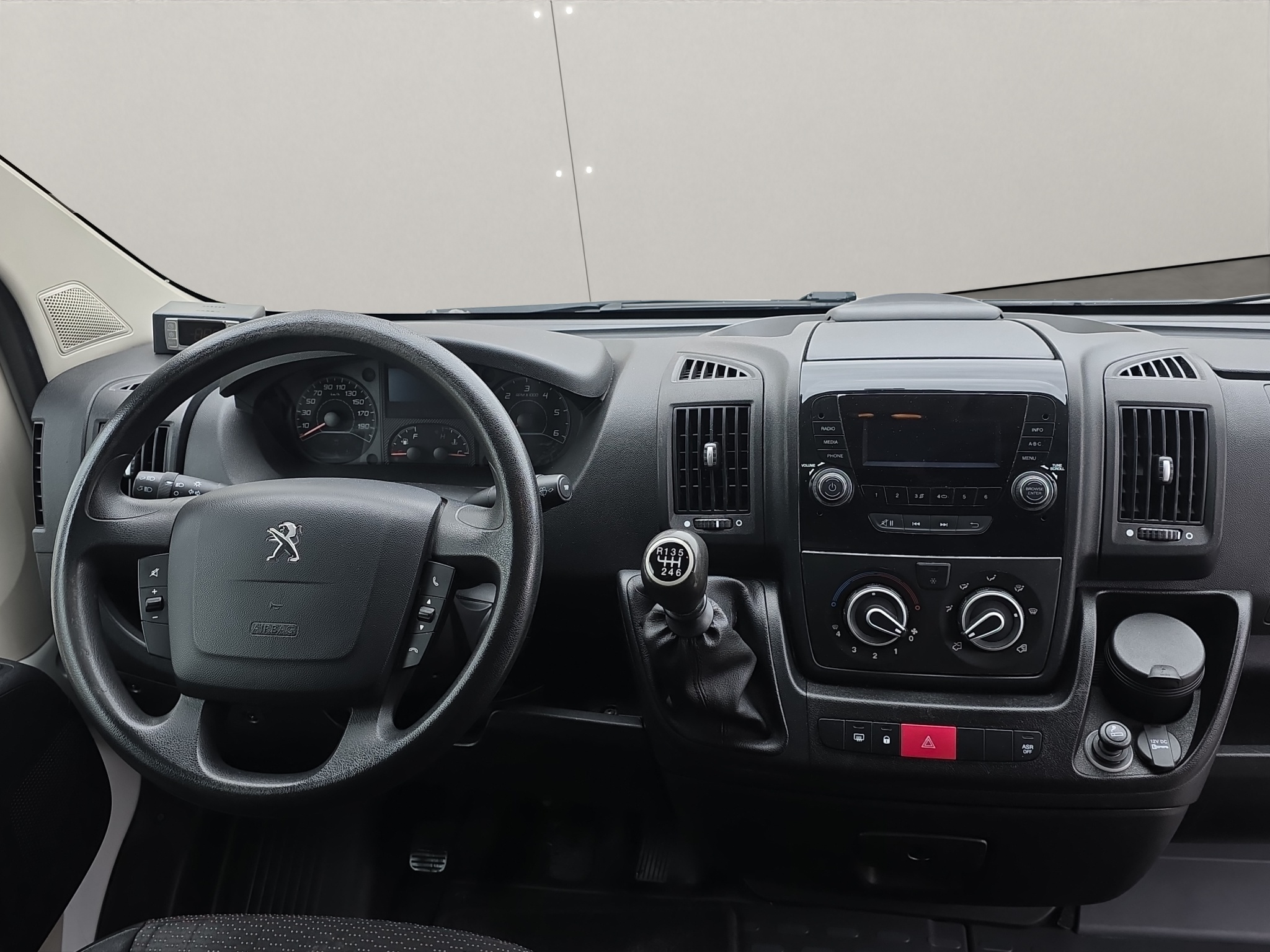 
								PEUGEOT Boxer 2.0 HDI 335 Active L3H2 Kühlwagen full									