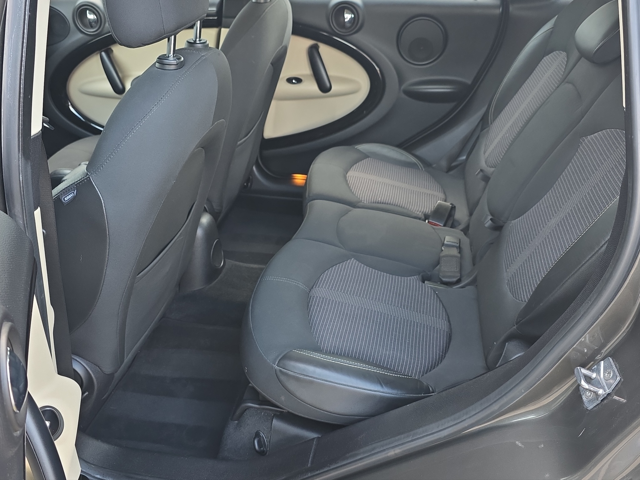 
								MINI Countryman Cooper D ALL4 full									