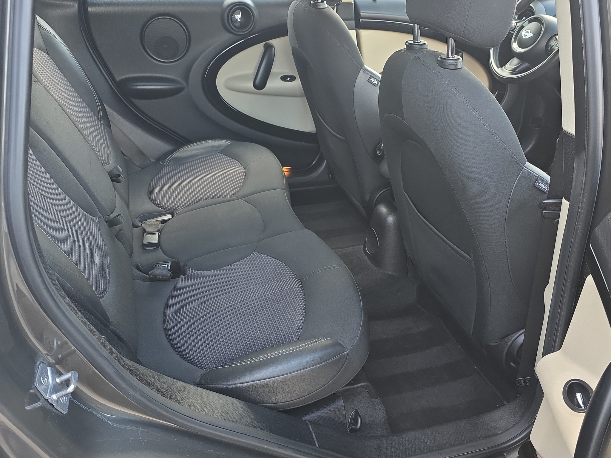 
								MINI Countryman Cooper D ALL4 full									