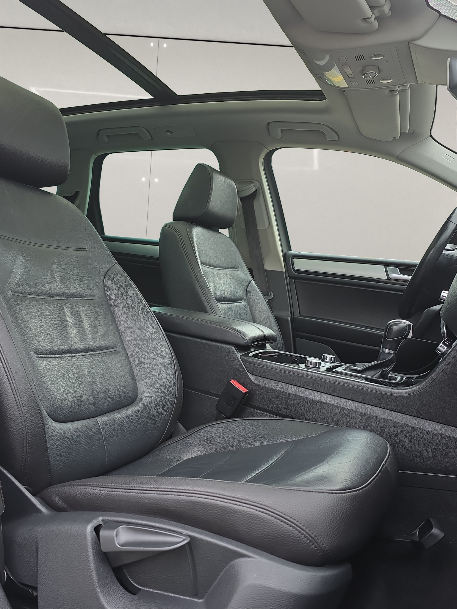 
								VW 3.0 TDI BlueMotion Technology Tiptronic full									