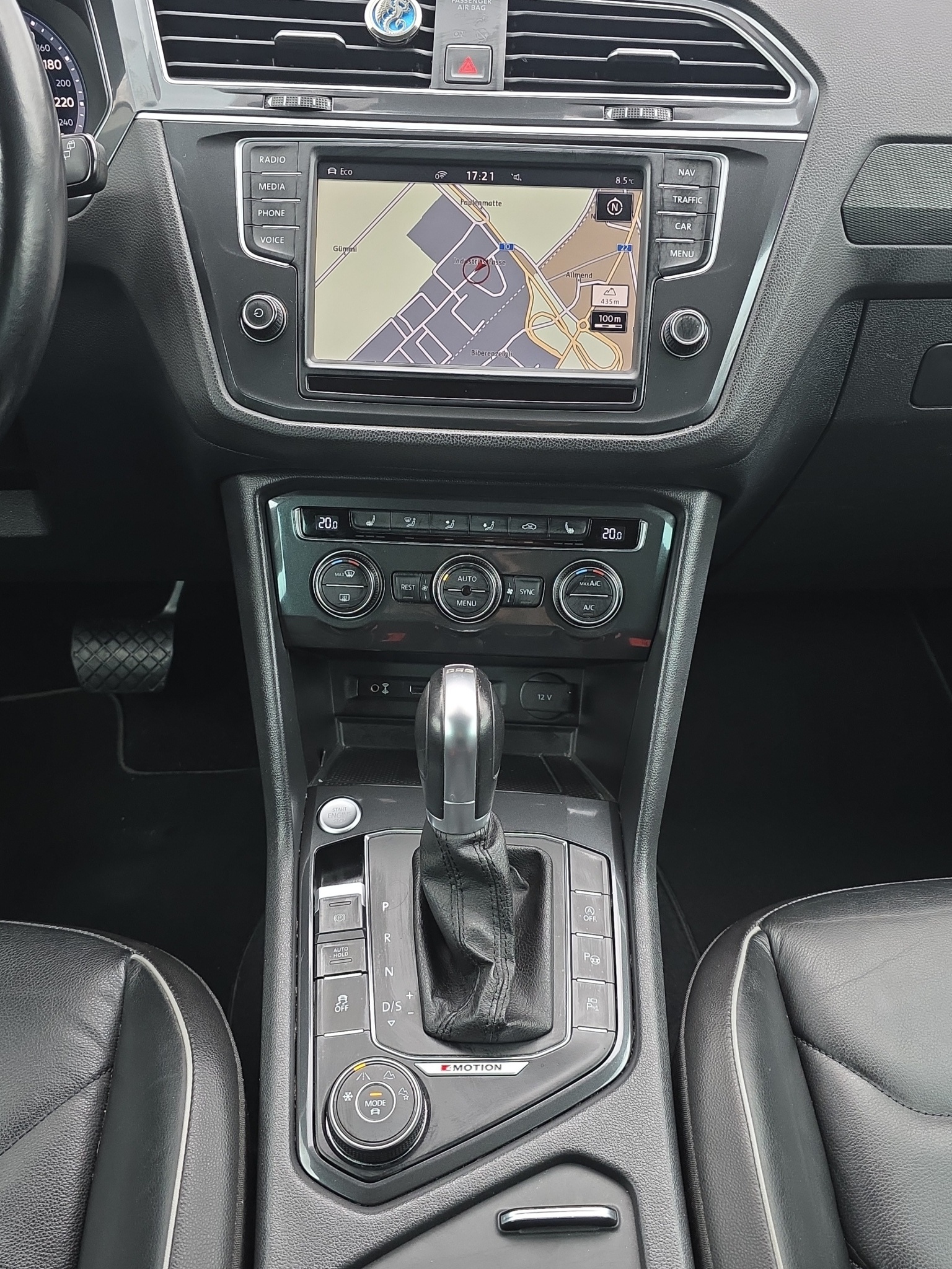 
								VW Tiguan 2.0 TDI SCR R-Line 4Motion DSG 240PS full									