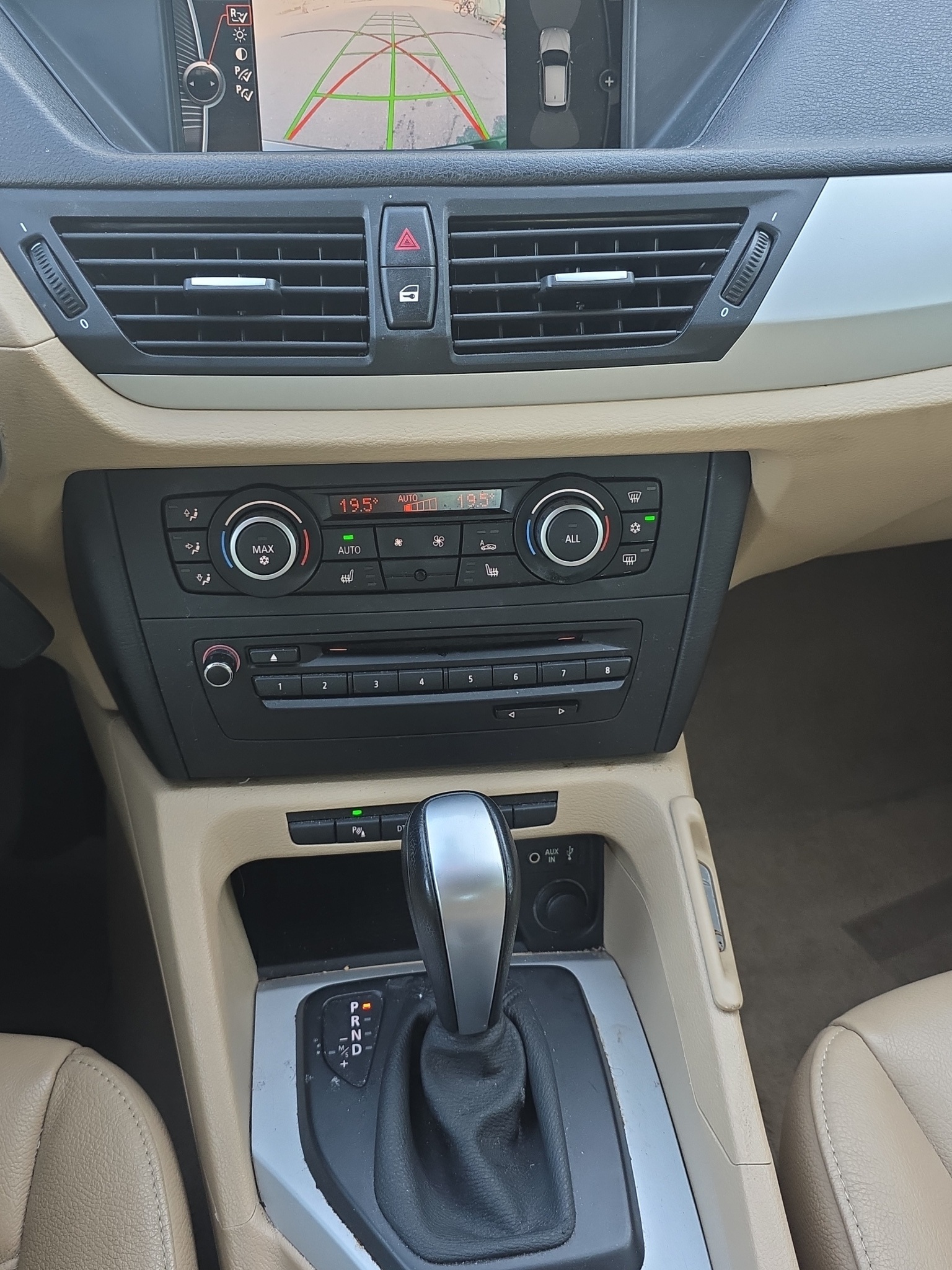 
								BMW X1 23xD Automat full									