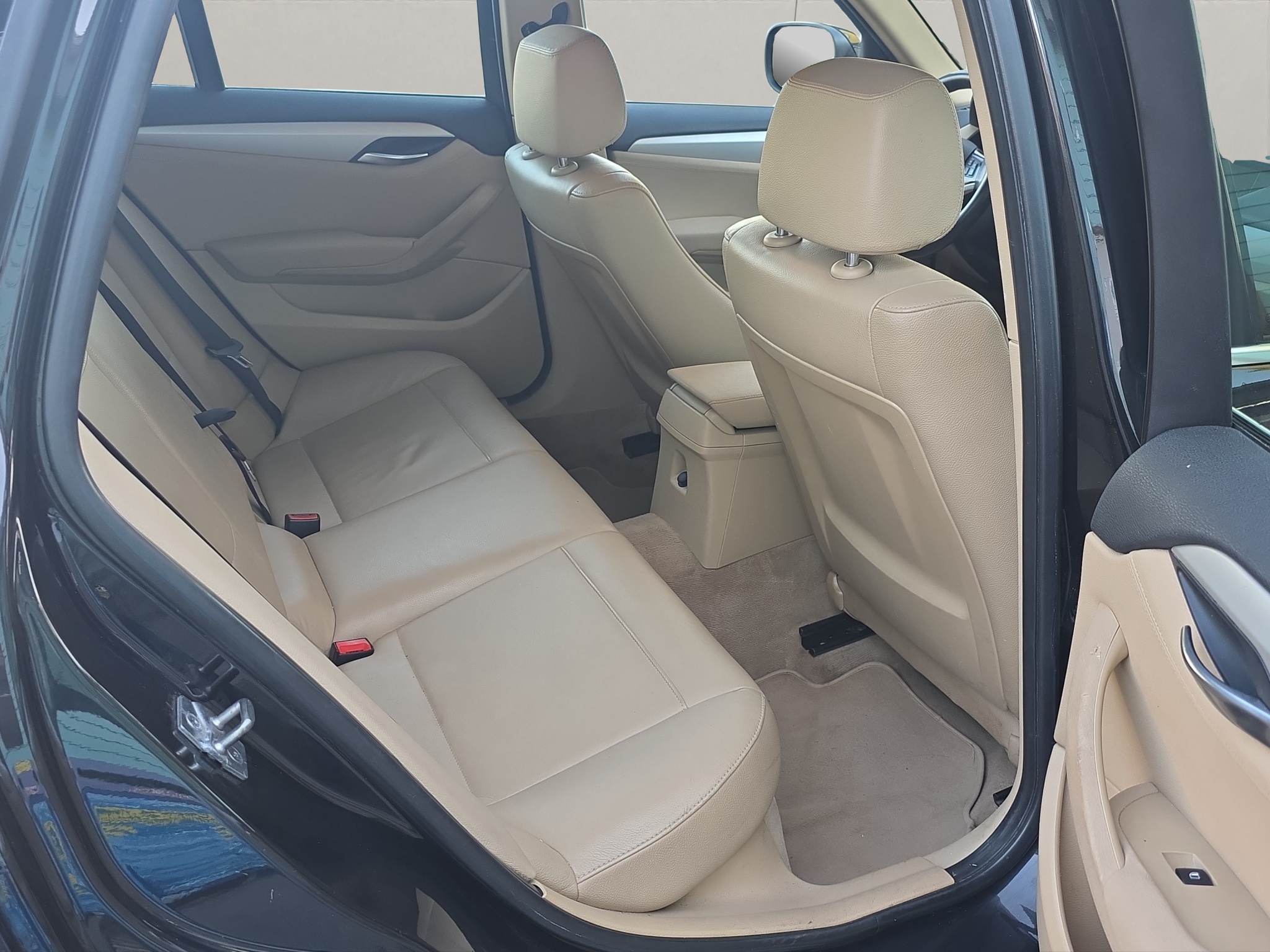 
								BMW X1 23xD Automat full									
