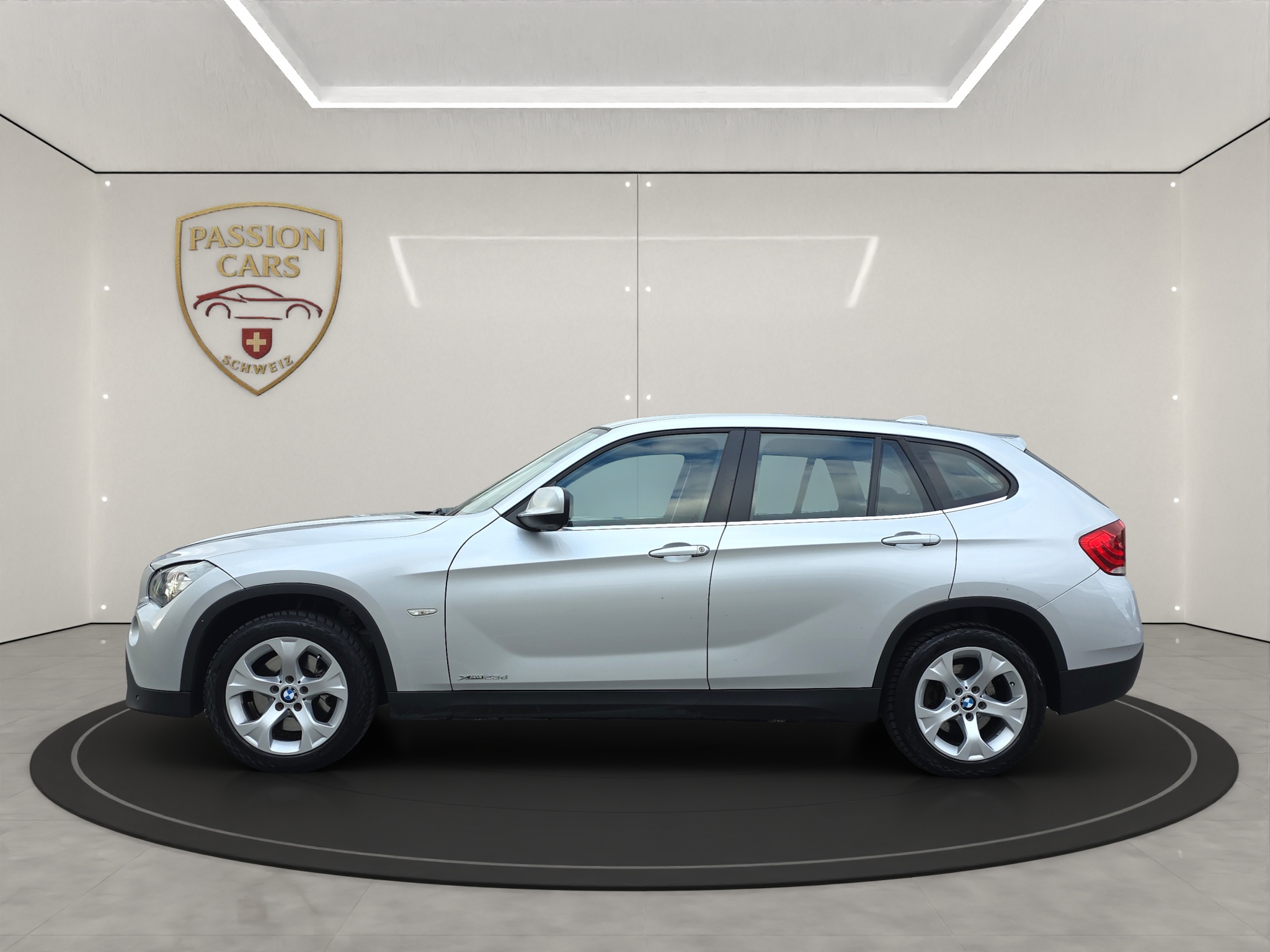
								BMW X1 23xD Automat full									