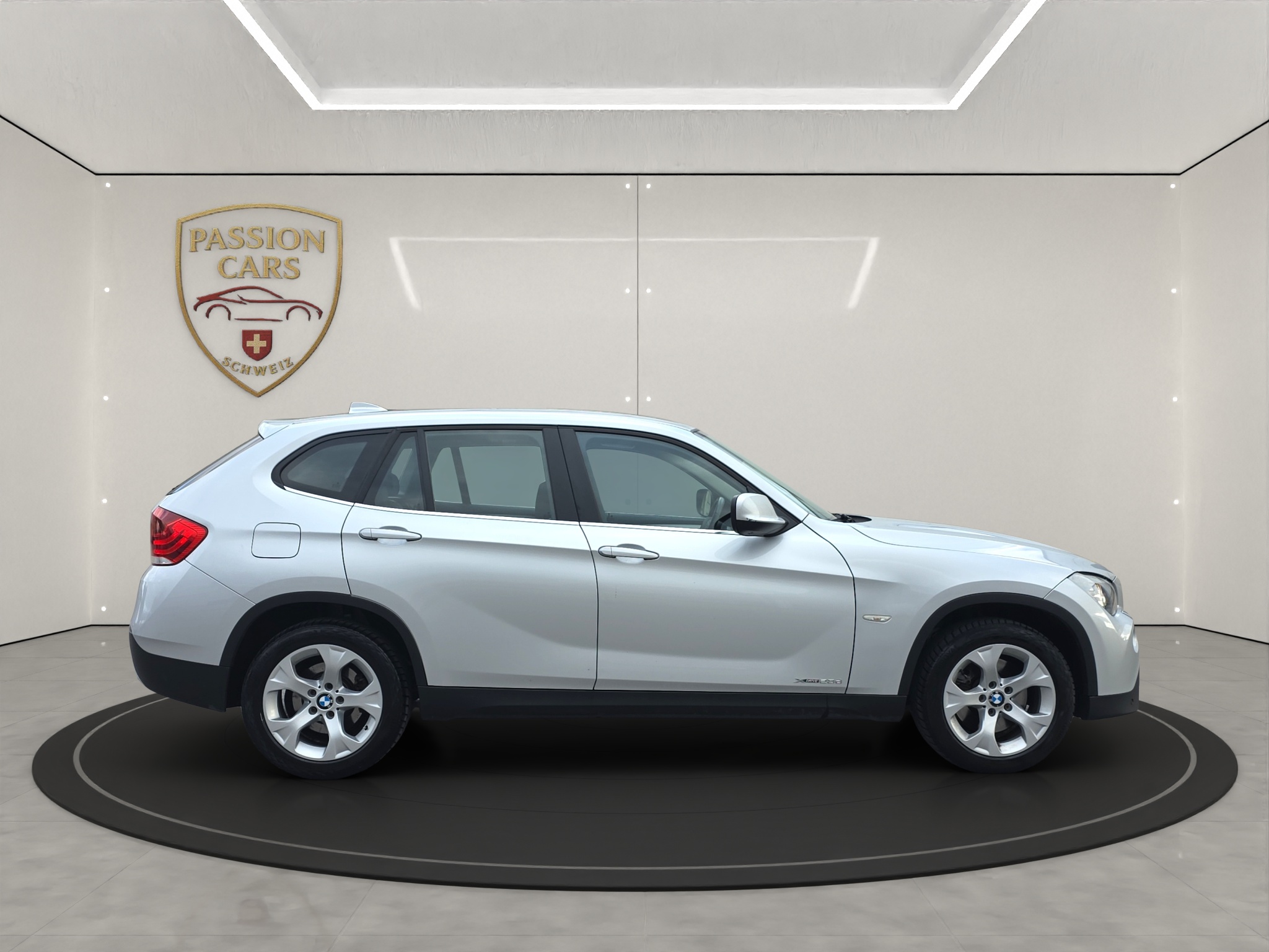 
								BMW X1 23xD Automat full									