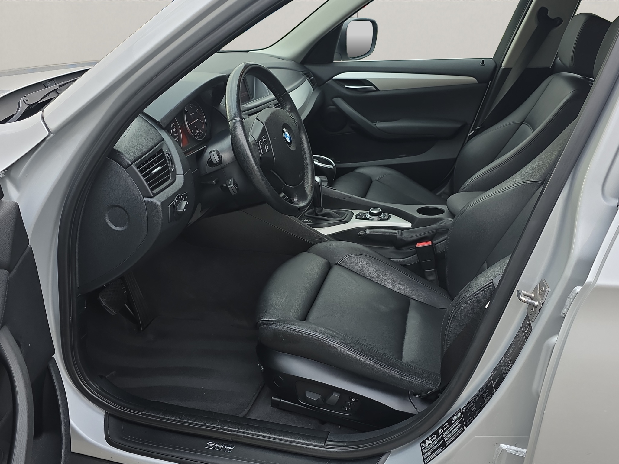 
								BMW X1 23xD Automat full									