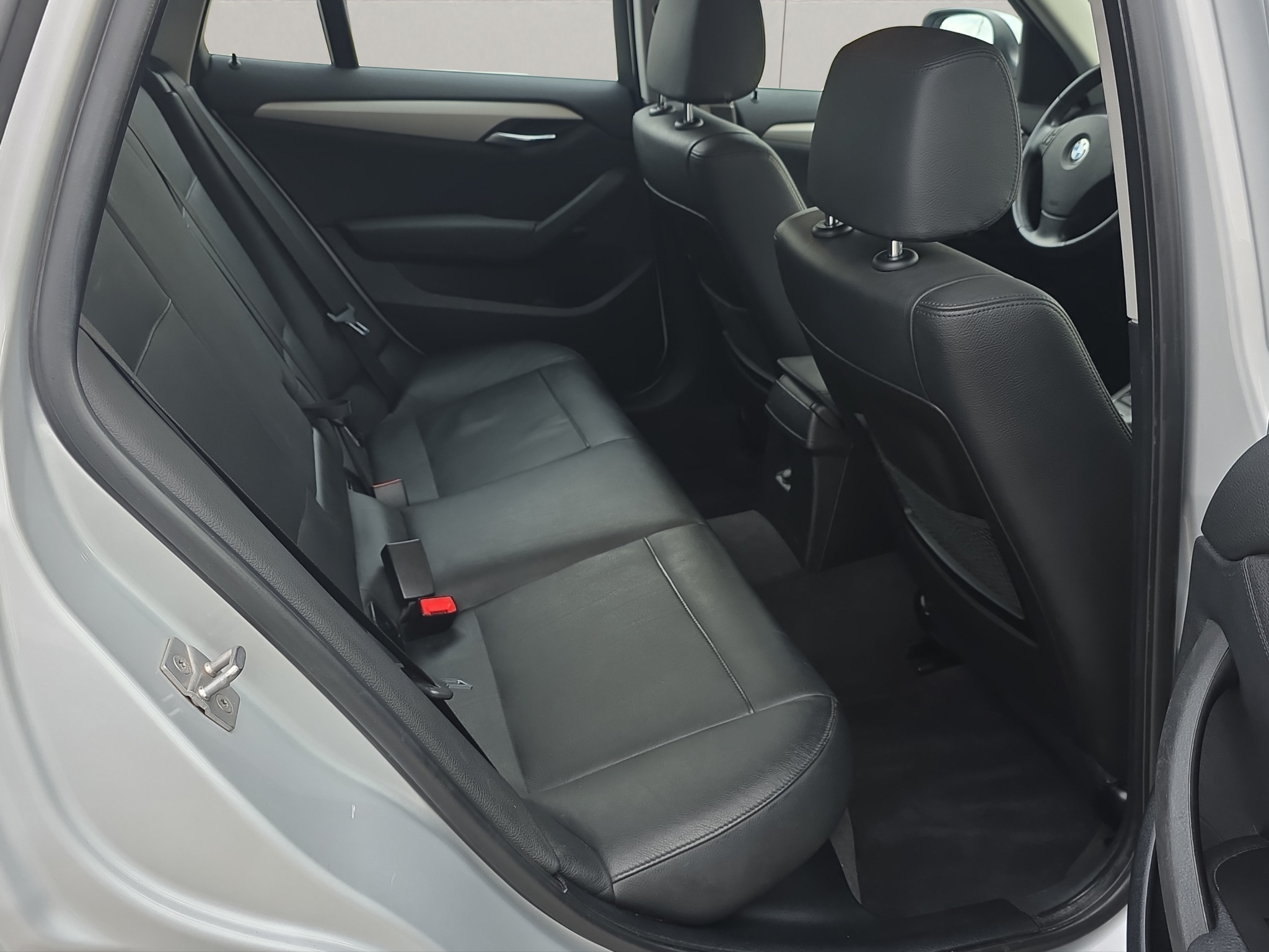 
								BMW X1 23xD Automat full									
