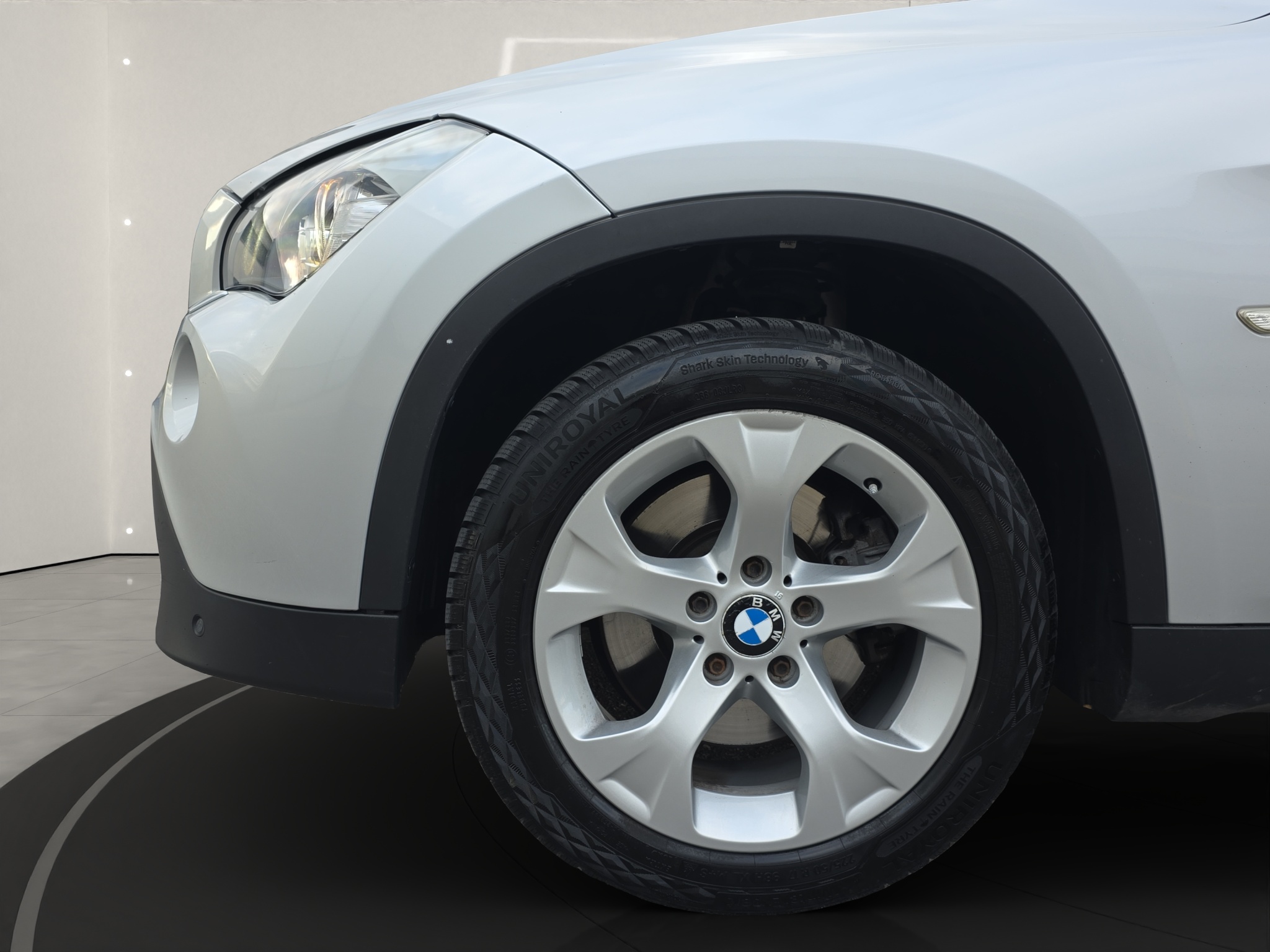 
								BMW X1 23xD Automat full									