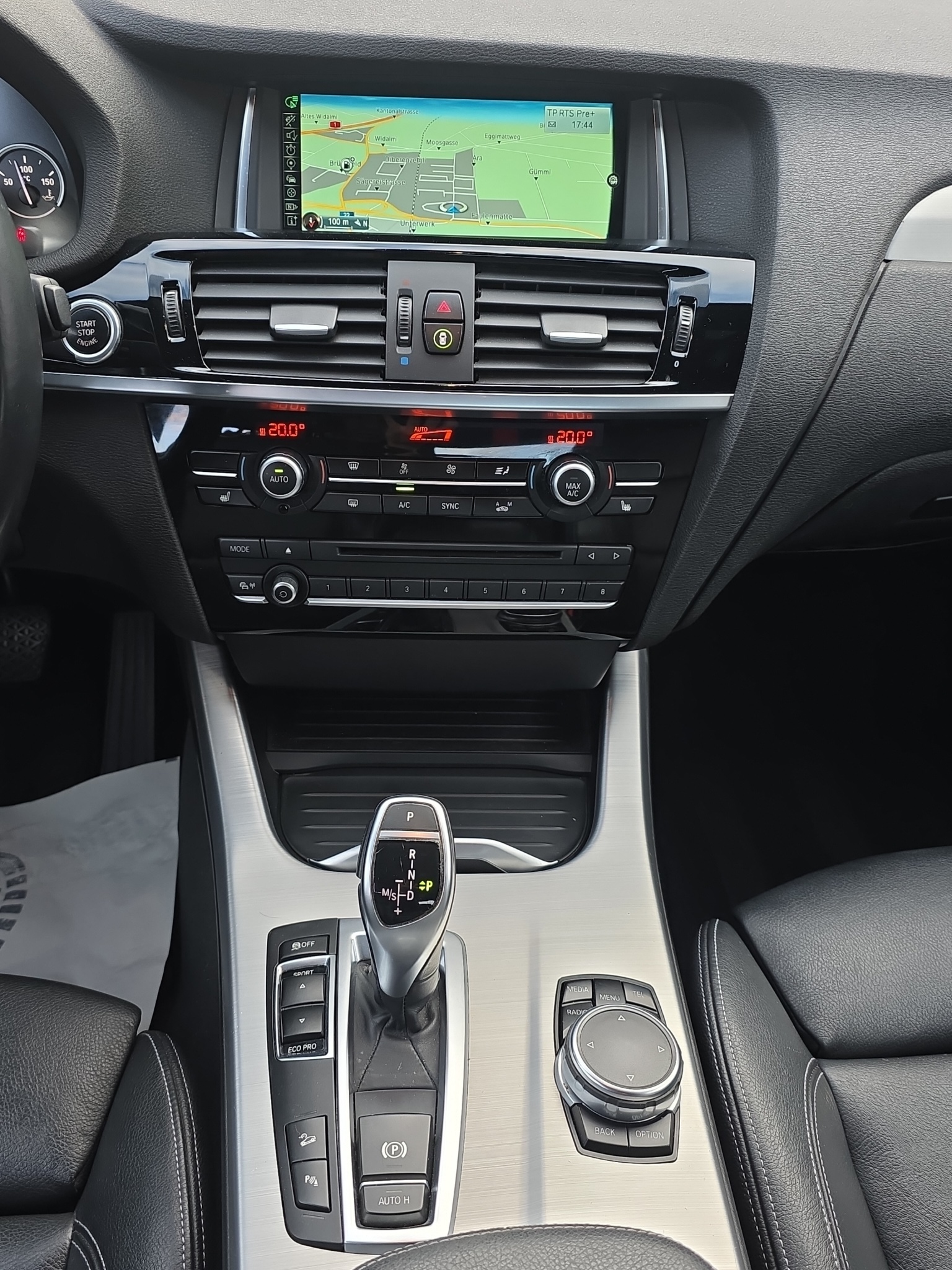
								BMW X4 3.0 xD full									