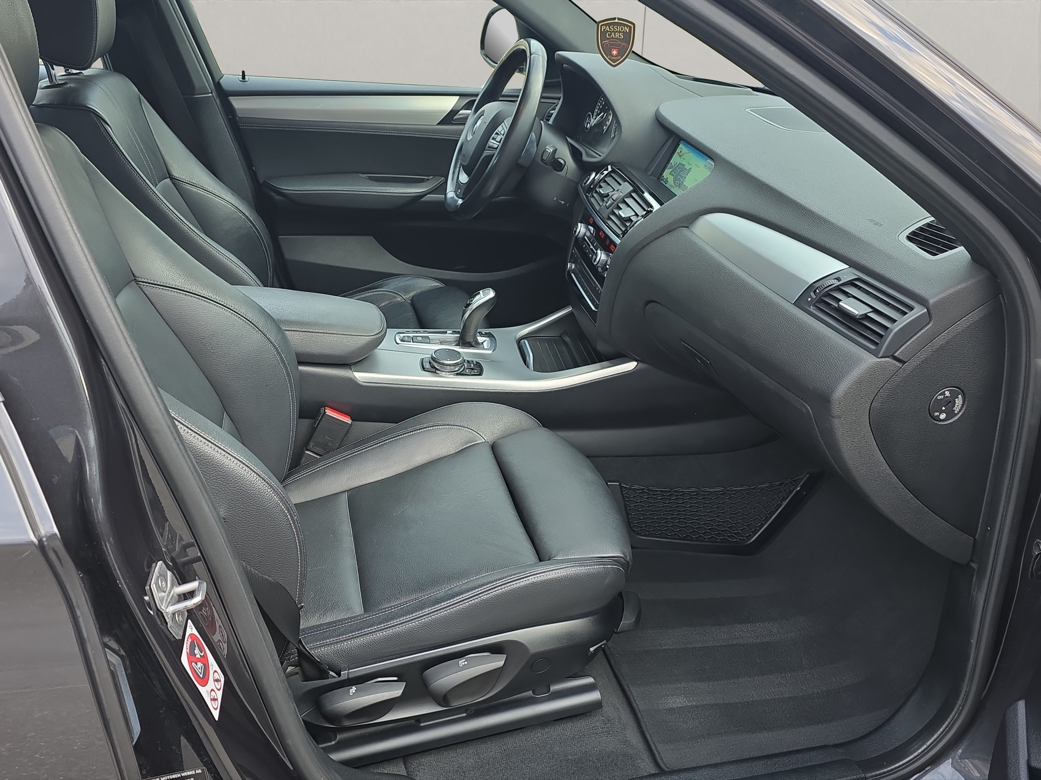 
								BMW X4 3.0 xD full									