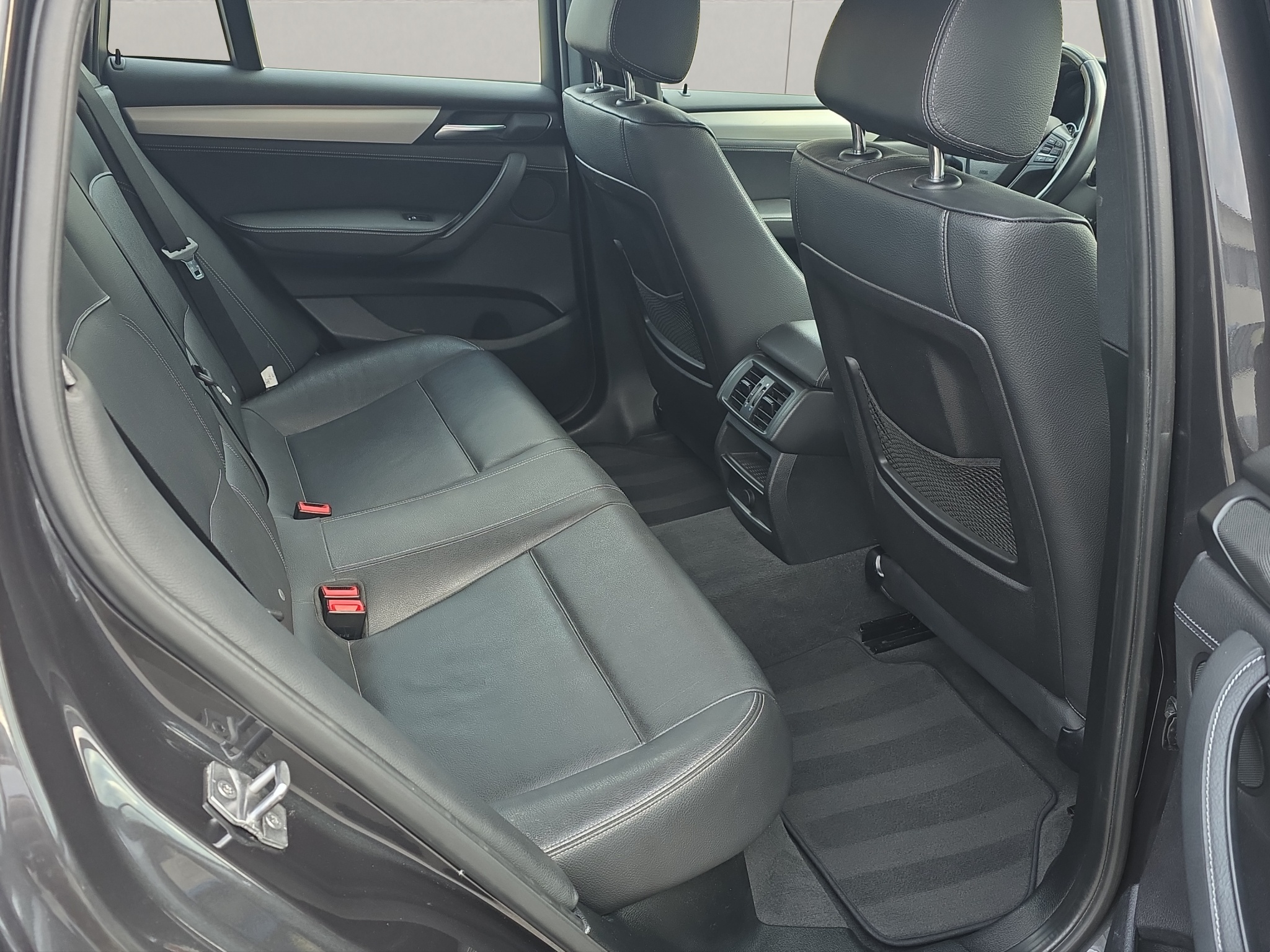 
								BMW X4 3.0 xD full									