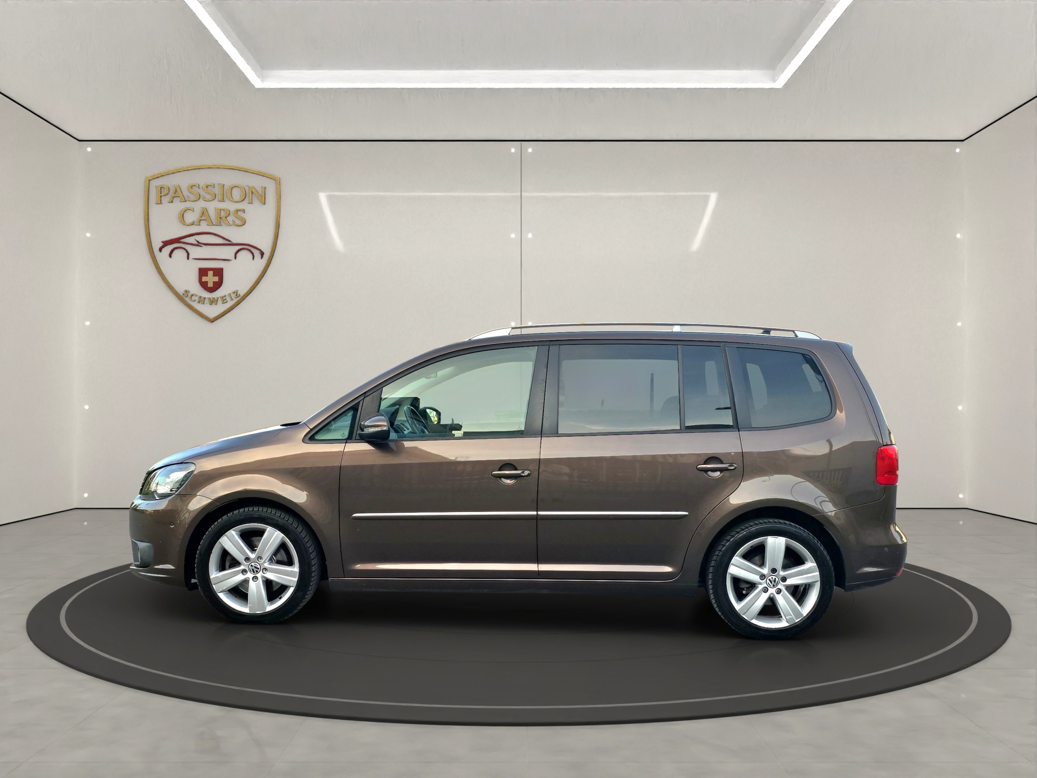 
								VW Touran 2.0 TDI full									