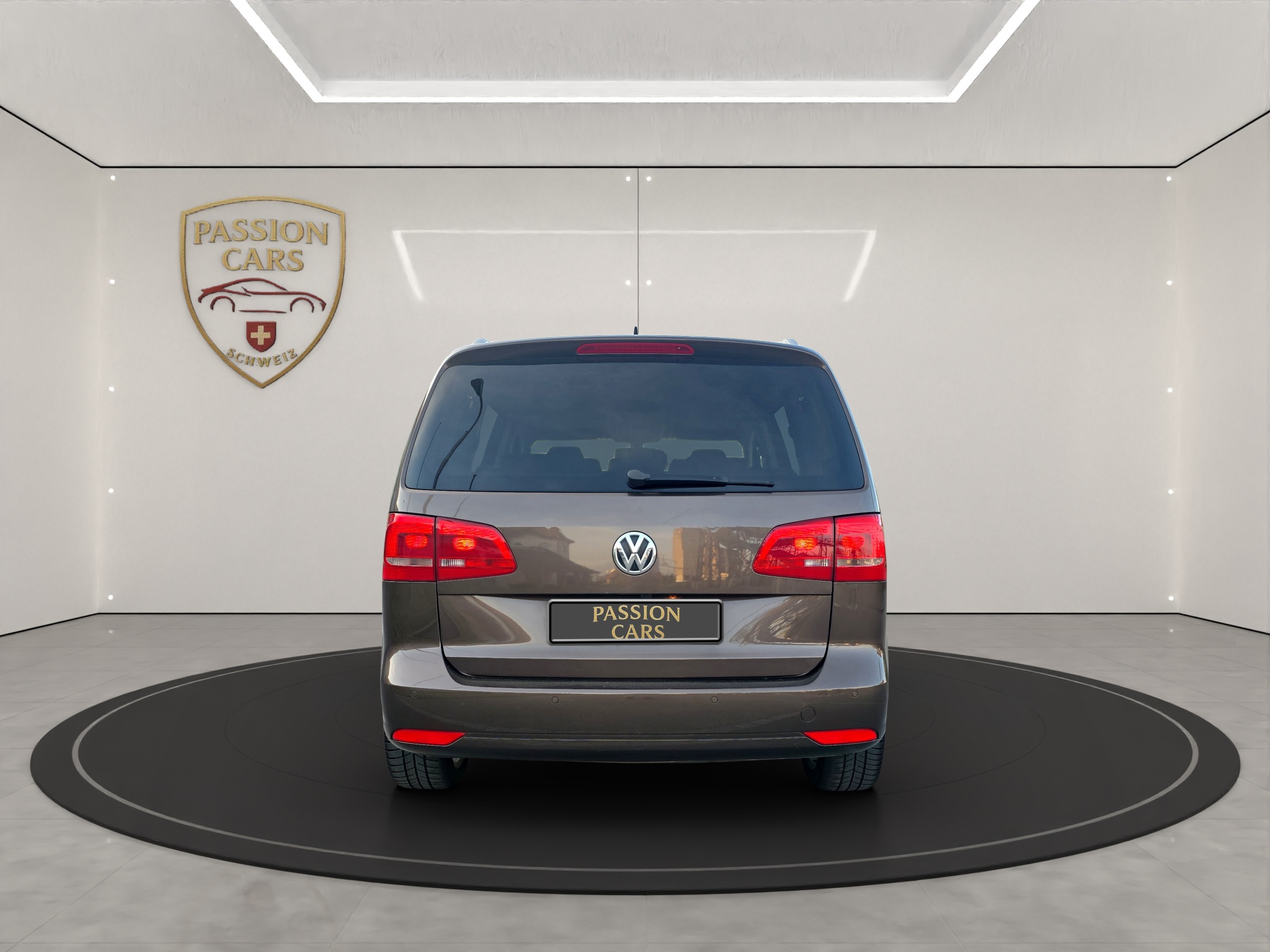 
								VW Touran 2.0 TDI full									